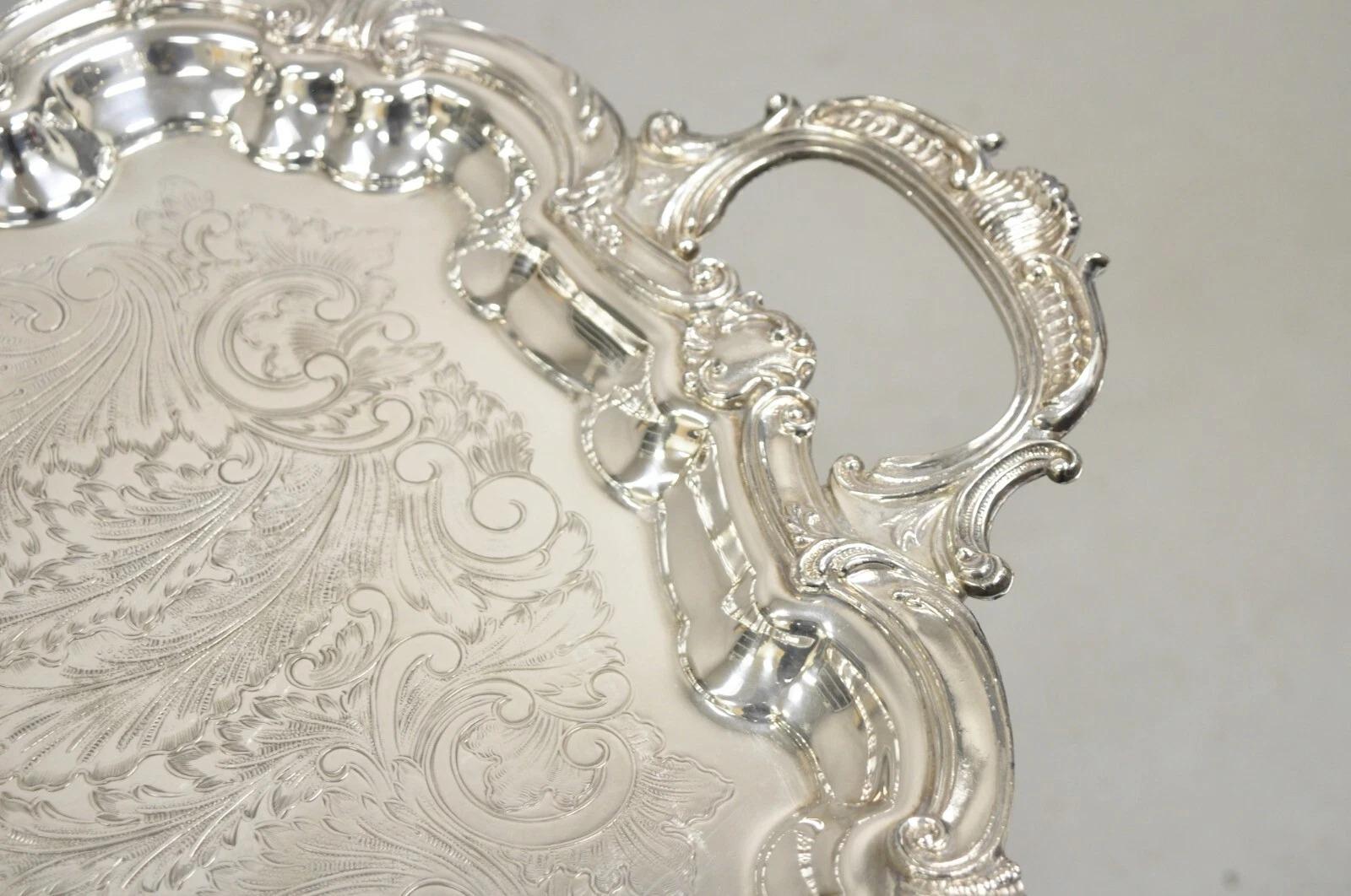 Bandeja de servir barroca inglesa vintage victoriana con baño de plata grabada Chapado en plata en venta