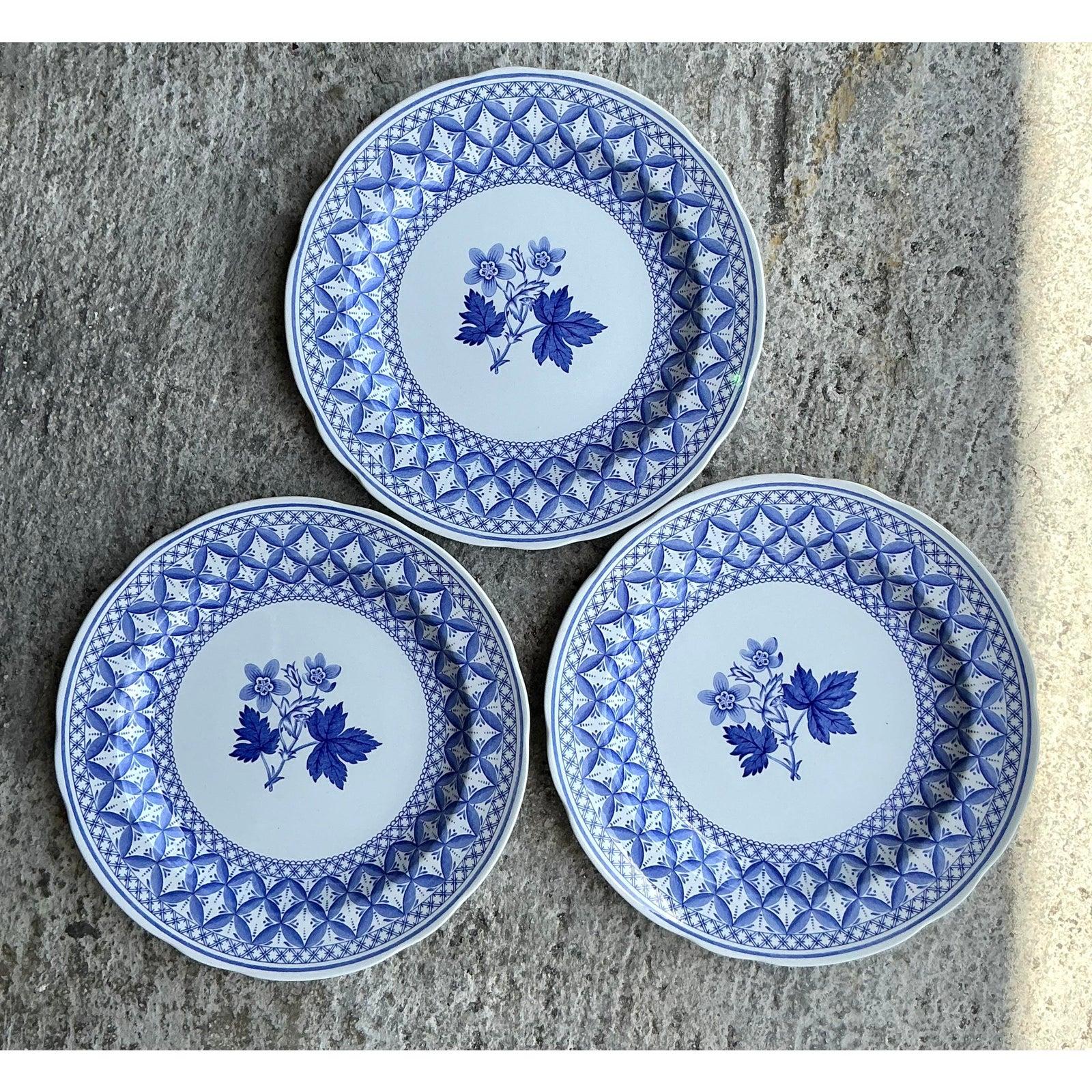 Vintage English Blue Geranium Keramikteller - Satz von 3 im Angebot 2