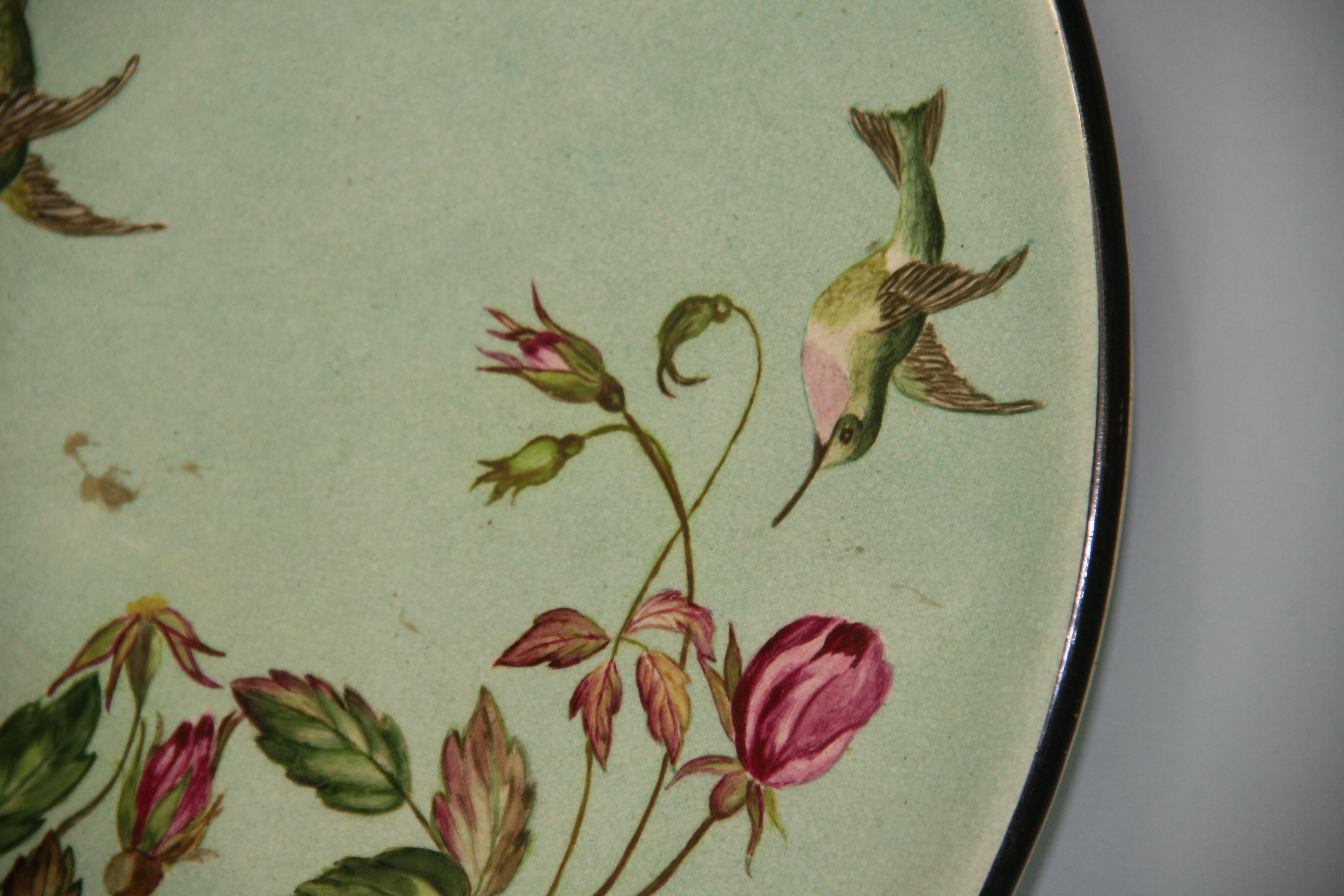 Vintage English   Ceramic  Charger with Humming Birds and Roses Decorations 1940 For Sale 1