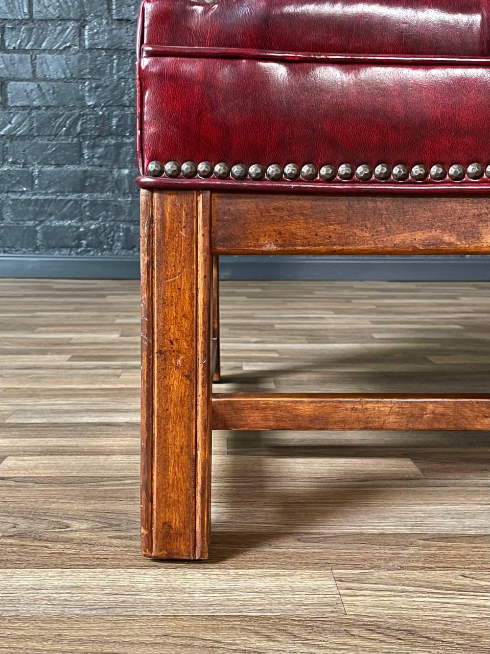 Sedia Chesterfield inglese d'epoca, con rivestimento in sangue di bue in vendita 4