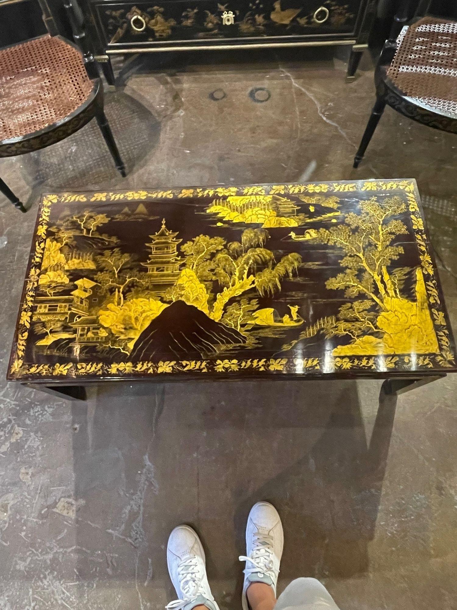 Vintage English Chinoiserie Decorated Coffee Table In Good Condition For Sale In Dallas, TX
