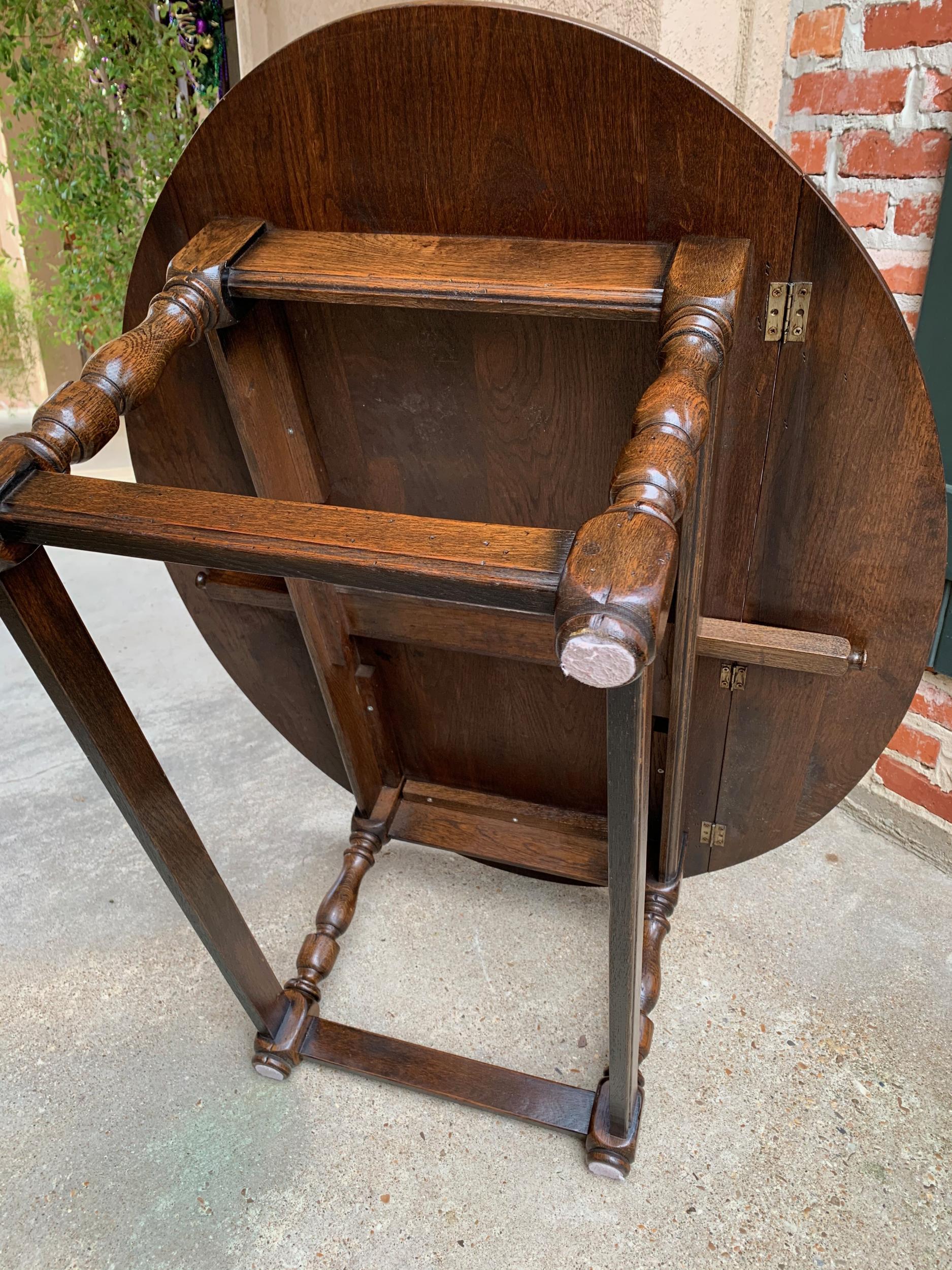 Vintage English Coffee Table Slender Drop-Leaf Jacobean Wake Table Style Oval 5