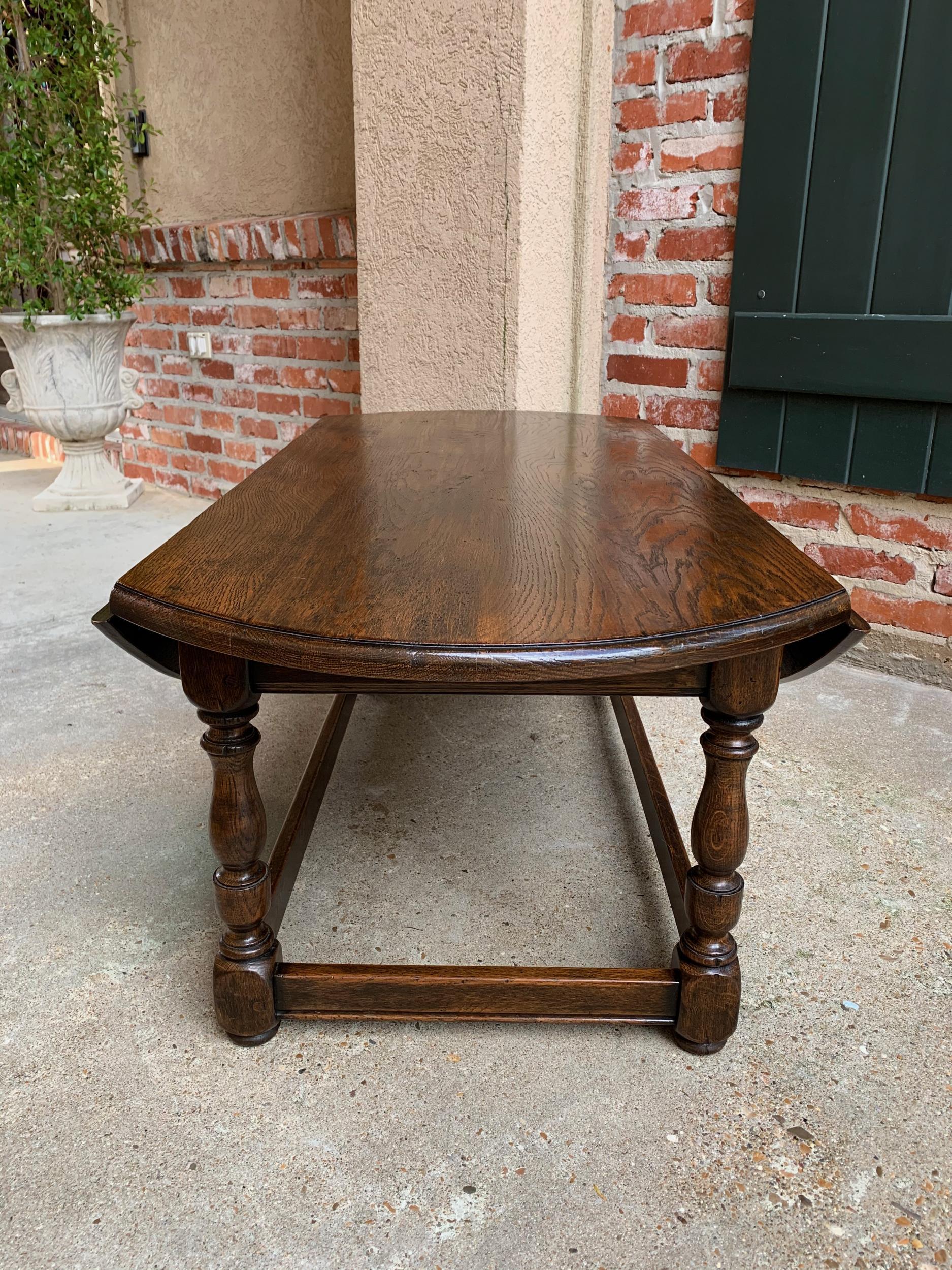 Vintage English Coffee Table Slender Drop-Leaf Jacobean Wake Table Style Oval 8
