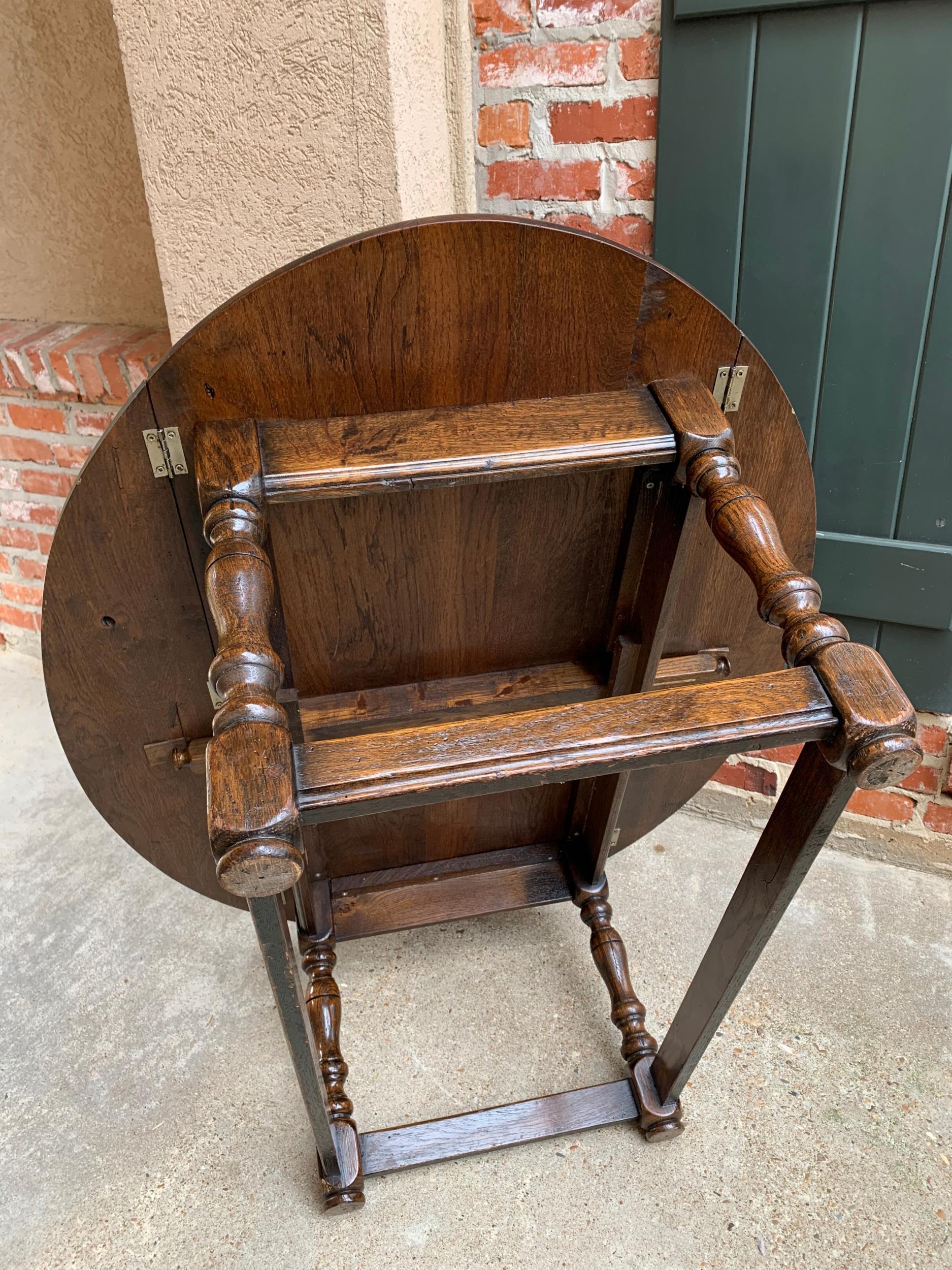 Vintage English Coffee Table Slender Drop-Leaf Jacobean Wake Table Style Oval 14