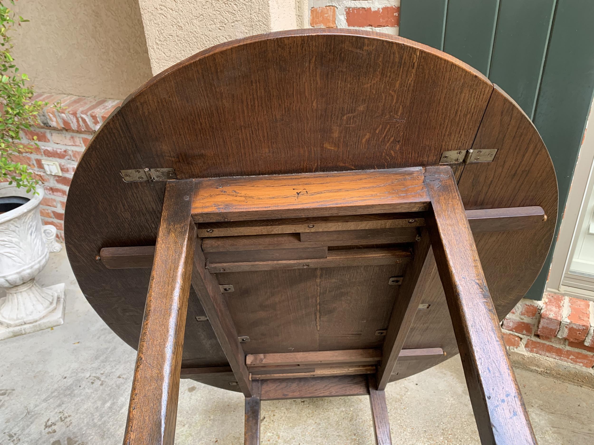 Vintage English Coffee Table Slender Drop Leaf Wake Table Oval Mid Century 10