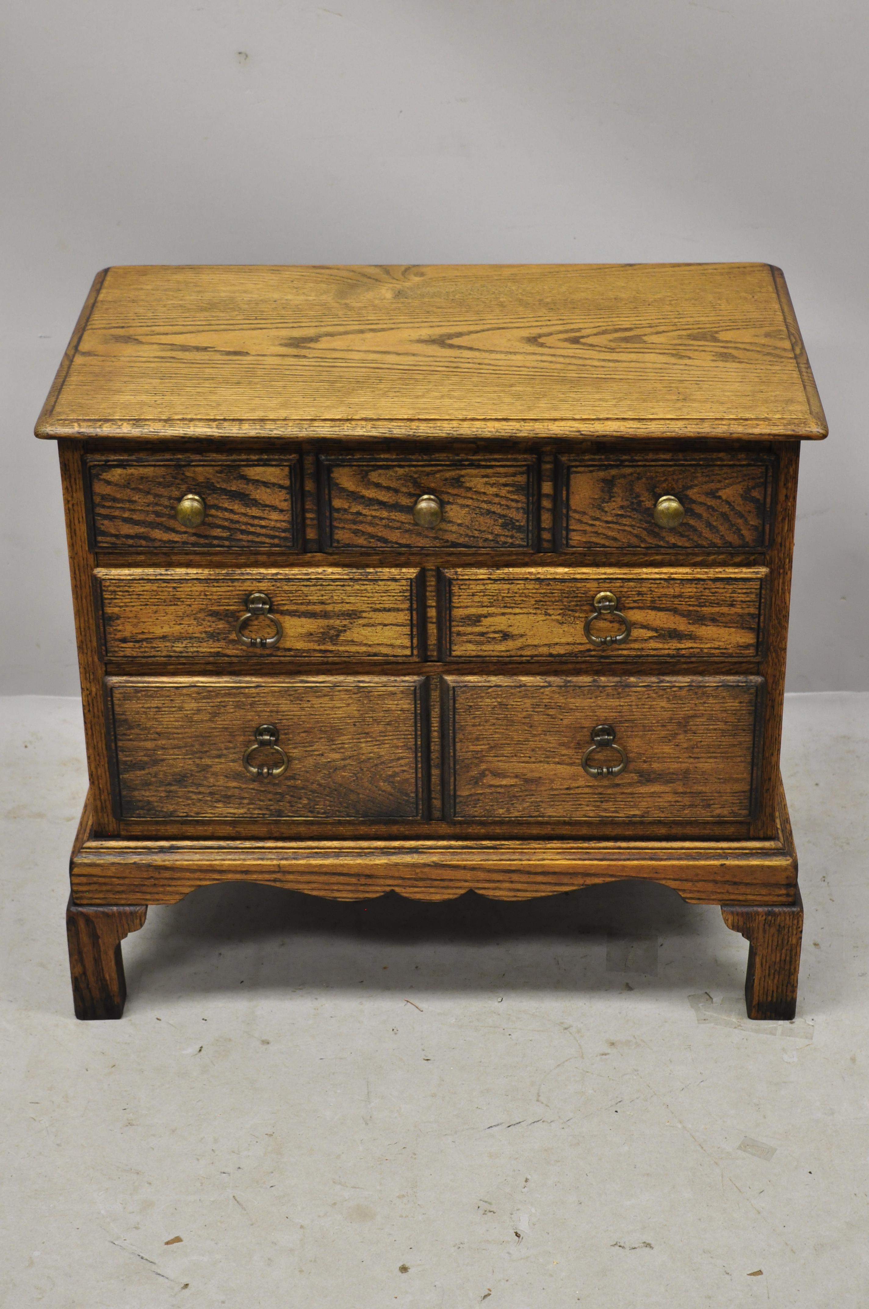 Vintage English Colonial Miniature Oak Wood Small Campaign Chest Side Table For Sale 1