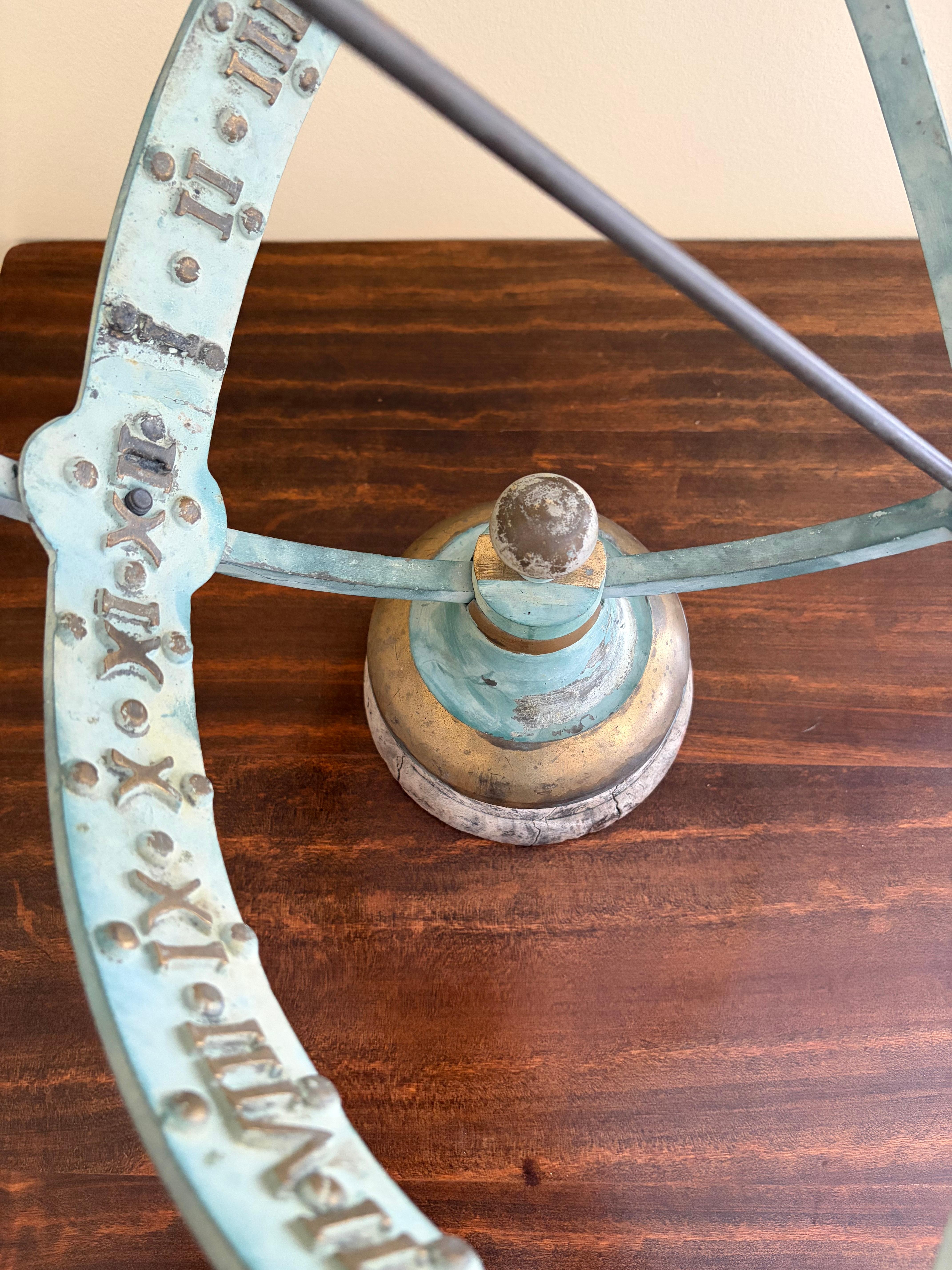 Vintage English Country Brass and Iron Verdigris Garden Armillary Sundial im Angebot 3