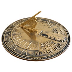 Meridiana da giardino inglese vintage in ottone "Grow Old Along With Me" (Invecchia insieme a me)