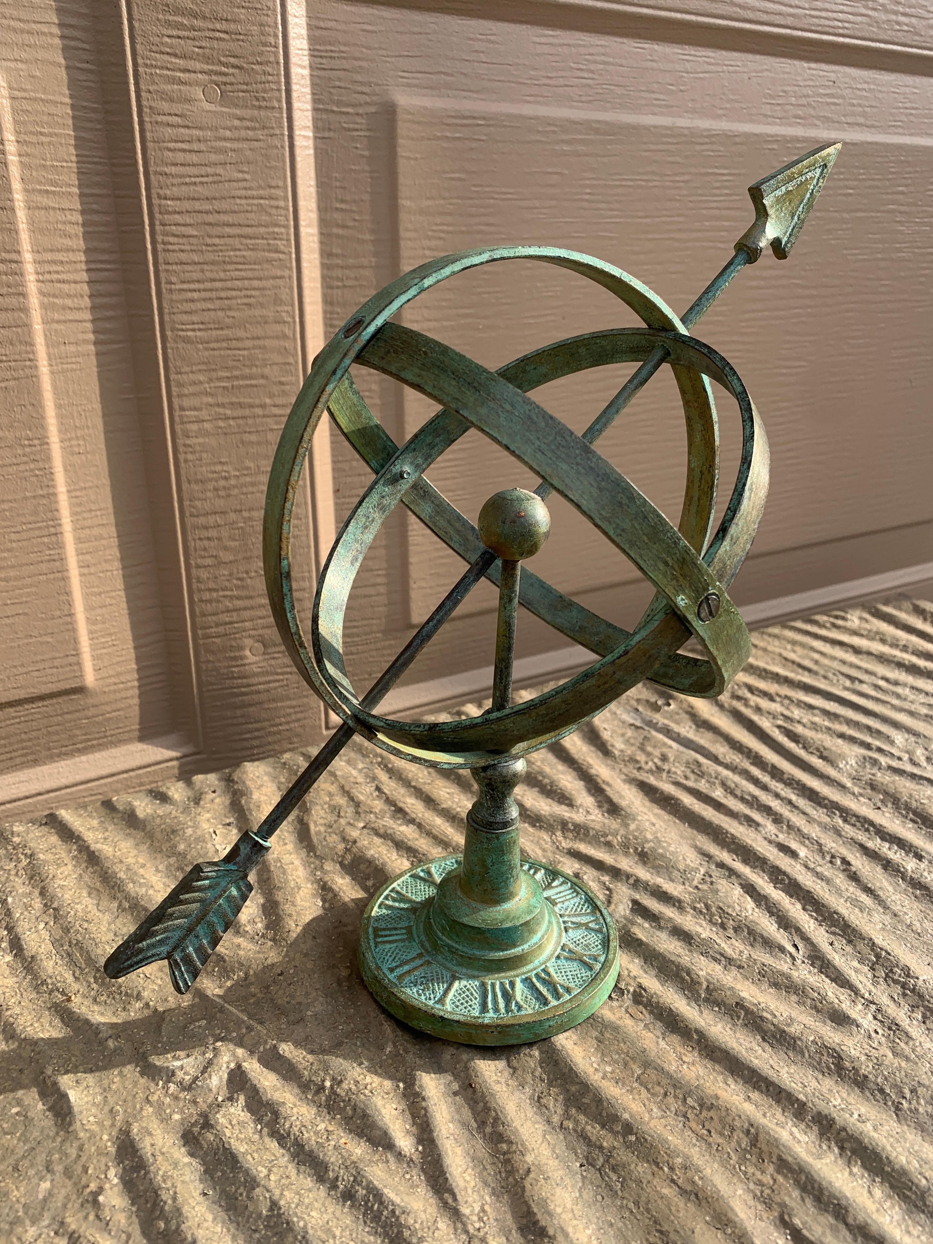 Vintage English Land Messing Verdigris Garten Armillar Sonnenuhr (20. Jahrhundert) im Angebot