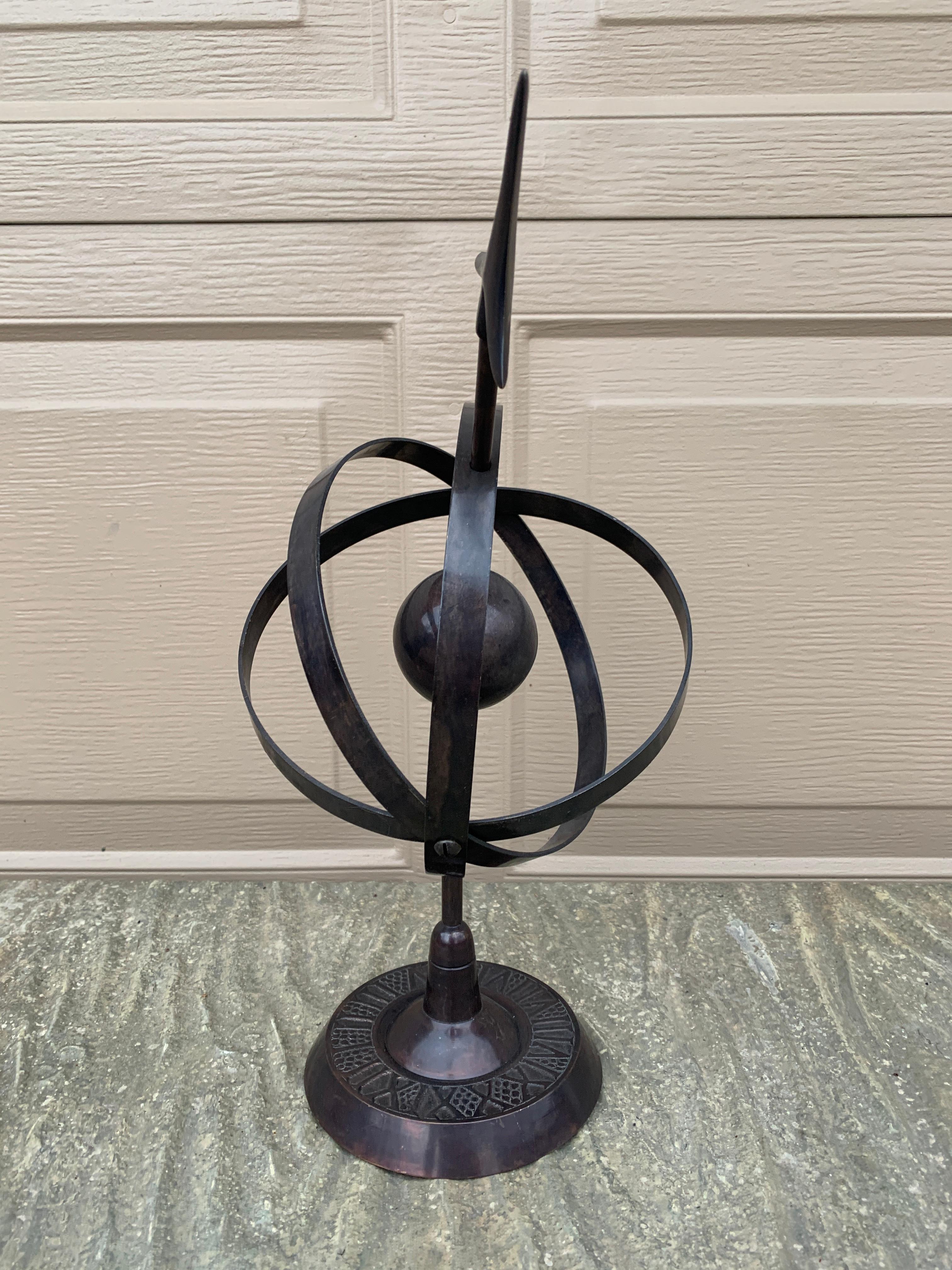Cadran solaire armillaire de jardin en fer et en bronze en vente 3