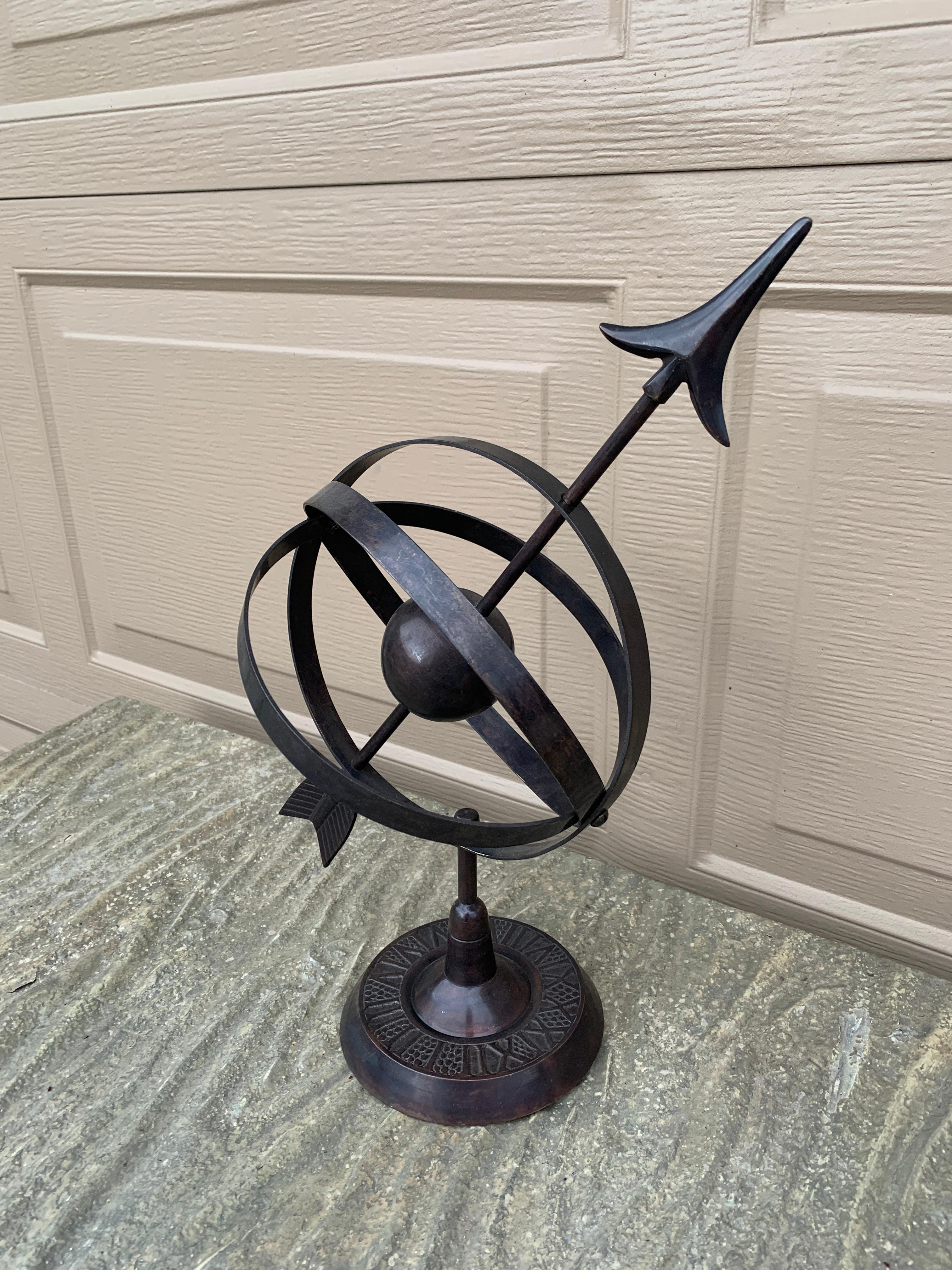 Néoclassique Cadran solaire armillaire de jardin en fer et en bronze en vente
