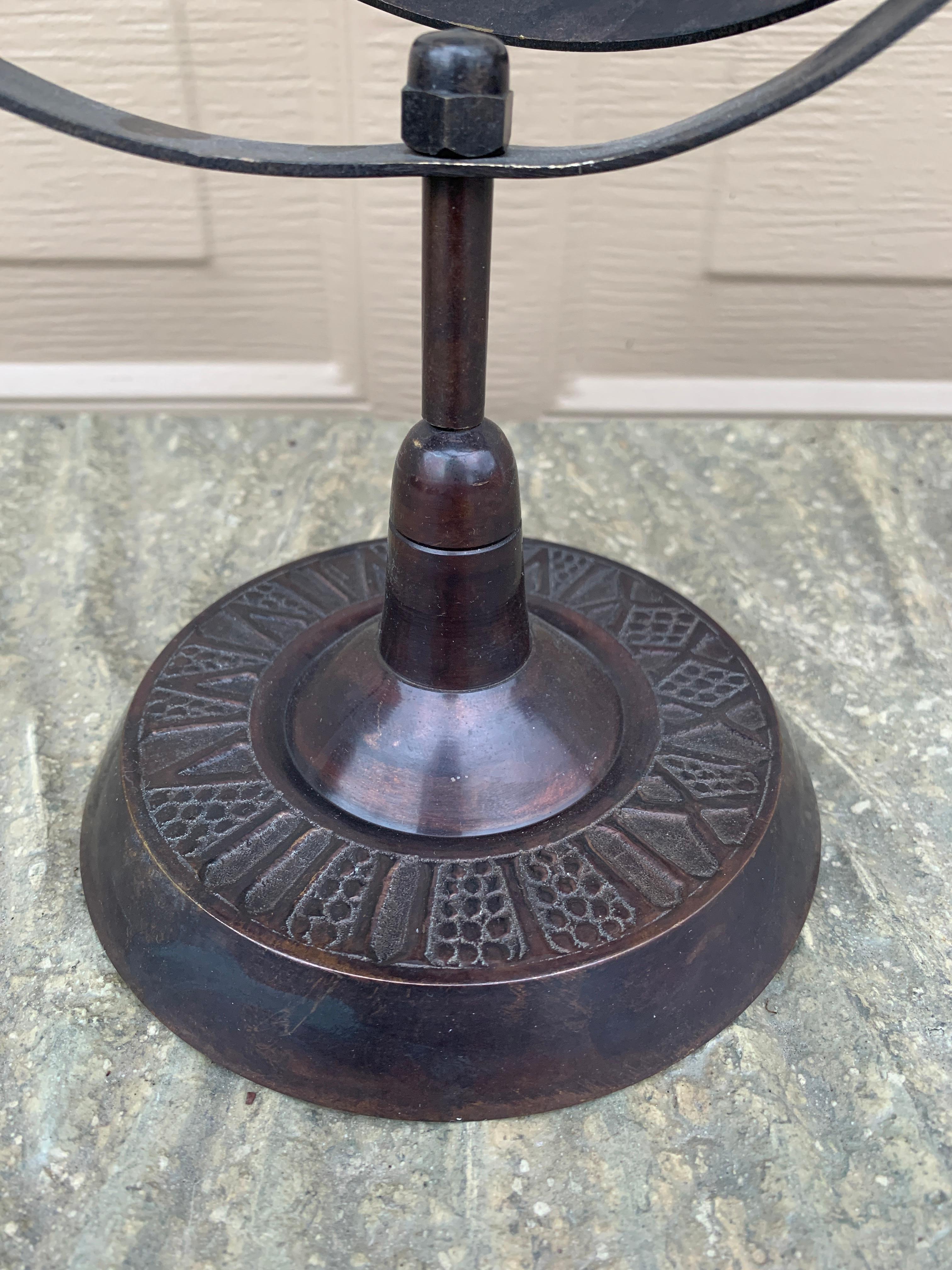 Cadran solaire armillaire de jardin en fer et en bronze en vente 1