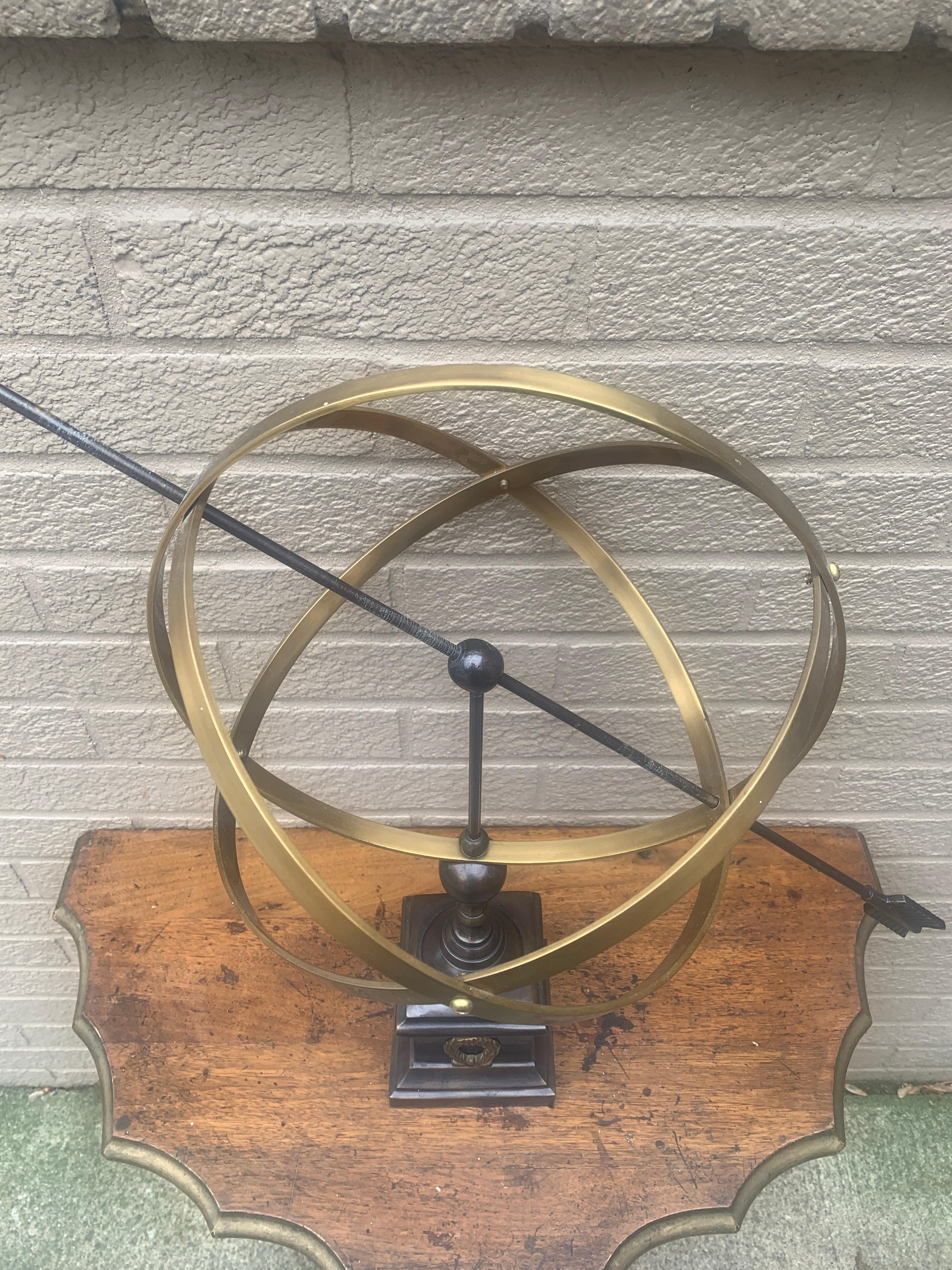 Cadran solaire armillaire de jardin Vintage English Country Iron Bon état - En vente à Elkhart, IN