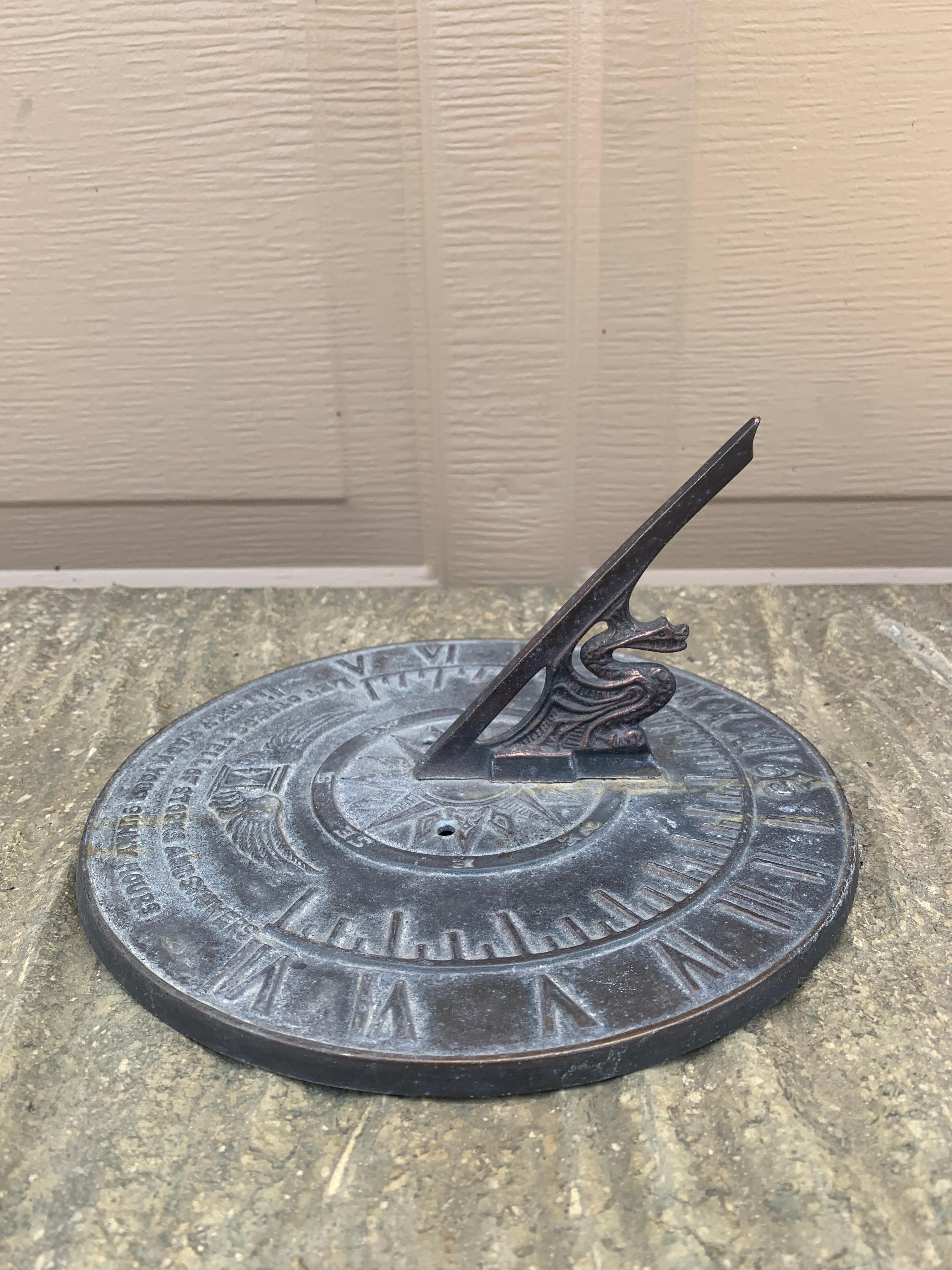 Américain Sundial de jardin anglais vintage Mark Your Sunny Hours en vente