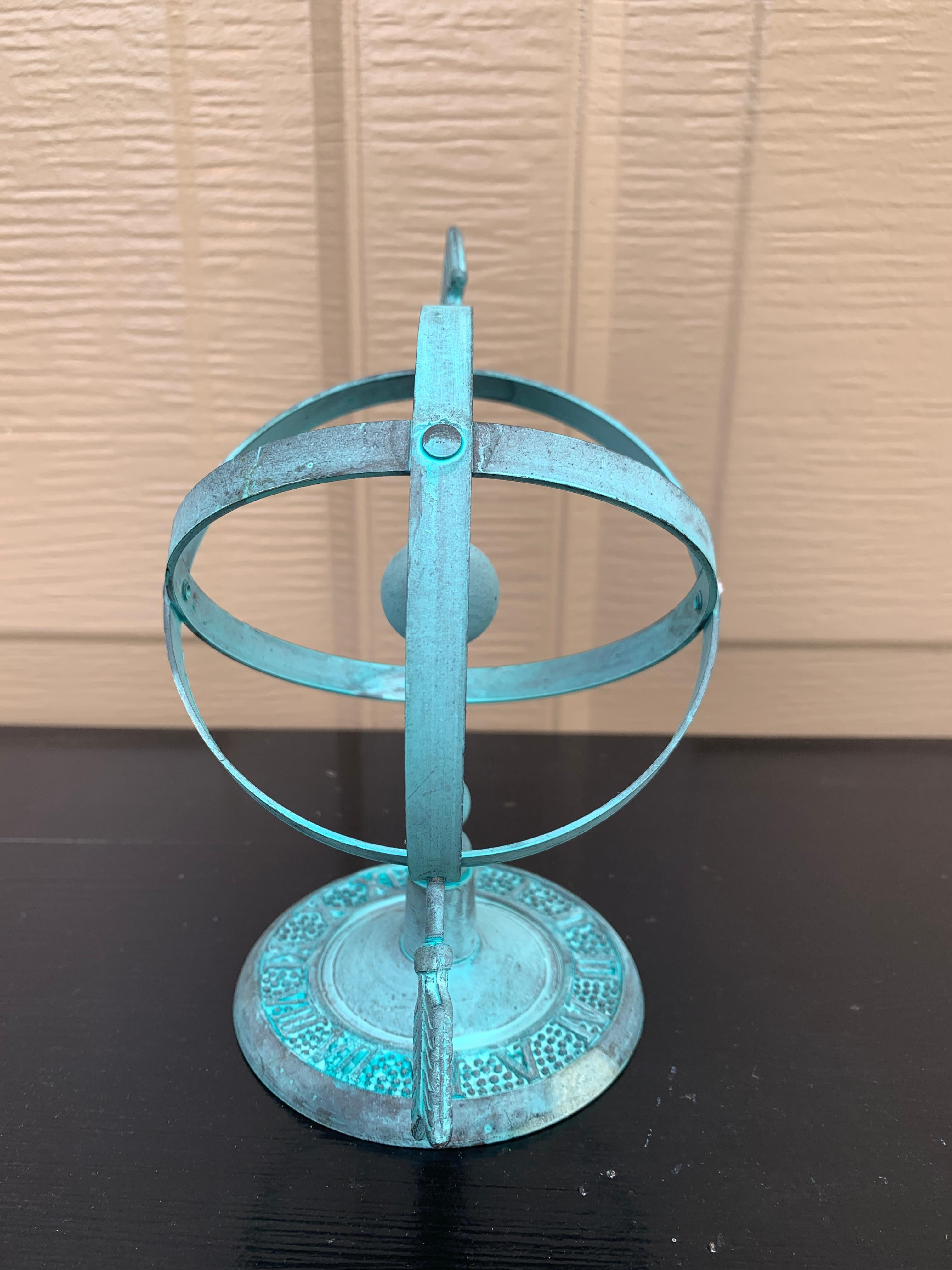 Cadran solaire armillaire de jardin en fer Verdigris Vintage English Country en vente 1