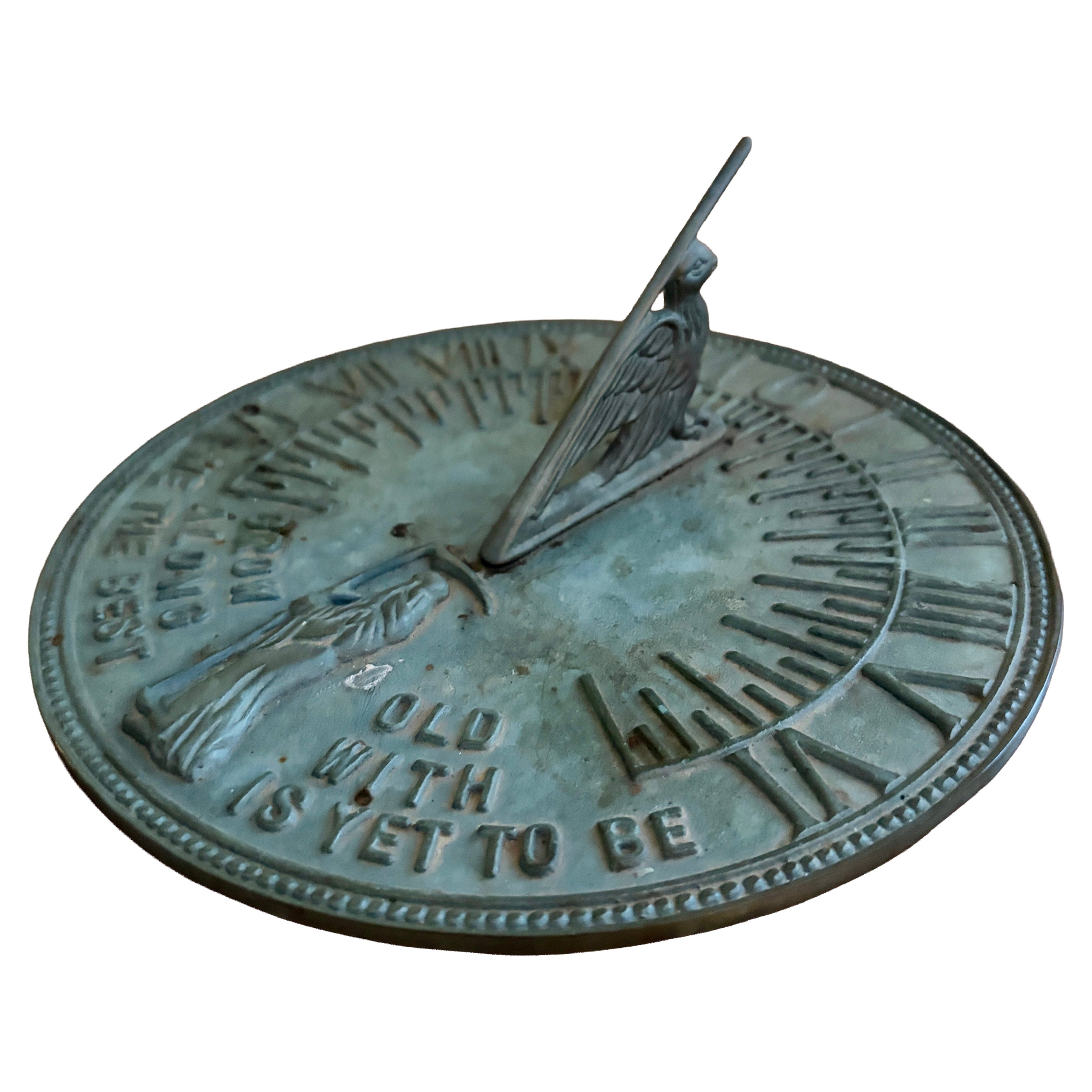 Meridiana da giardino vintage inglese in ferro Verdigris "Grow Old Along With Me" (Invecchia insieme a me)