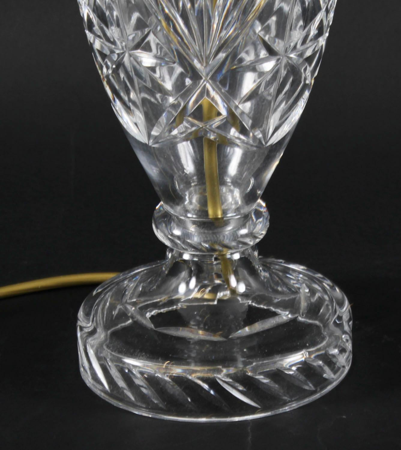 Vintage English Cut Glass Table Lamp Late 20th Century For Sale 5