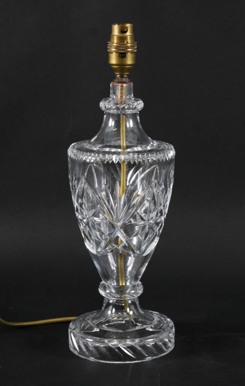 Vintage English Cut Glass Table Lamp Late 20th Century For Sale 6