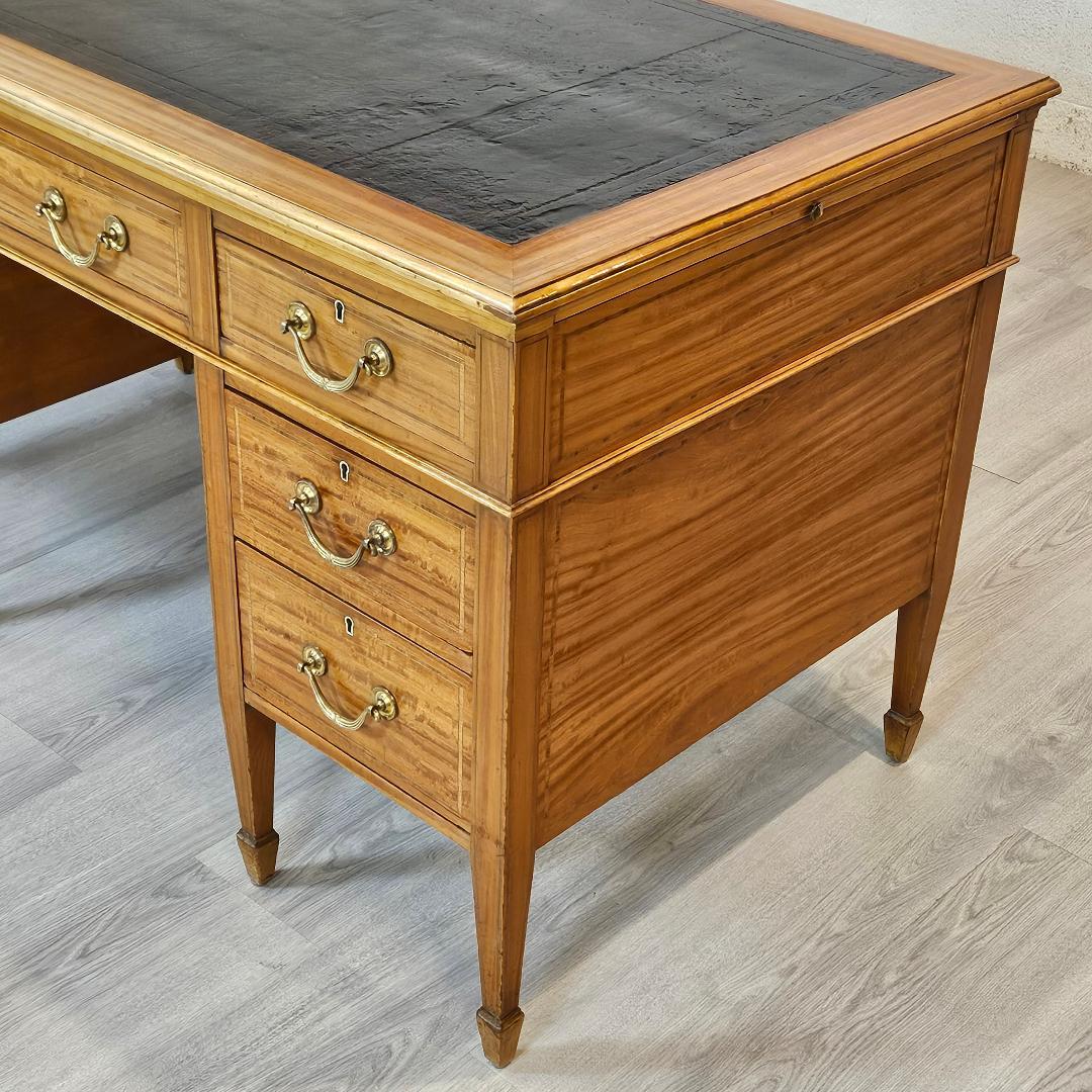 Sheraton Vintage English Desk Leather Top For Sale
