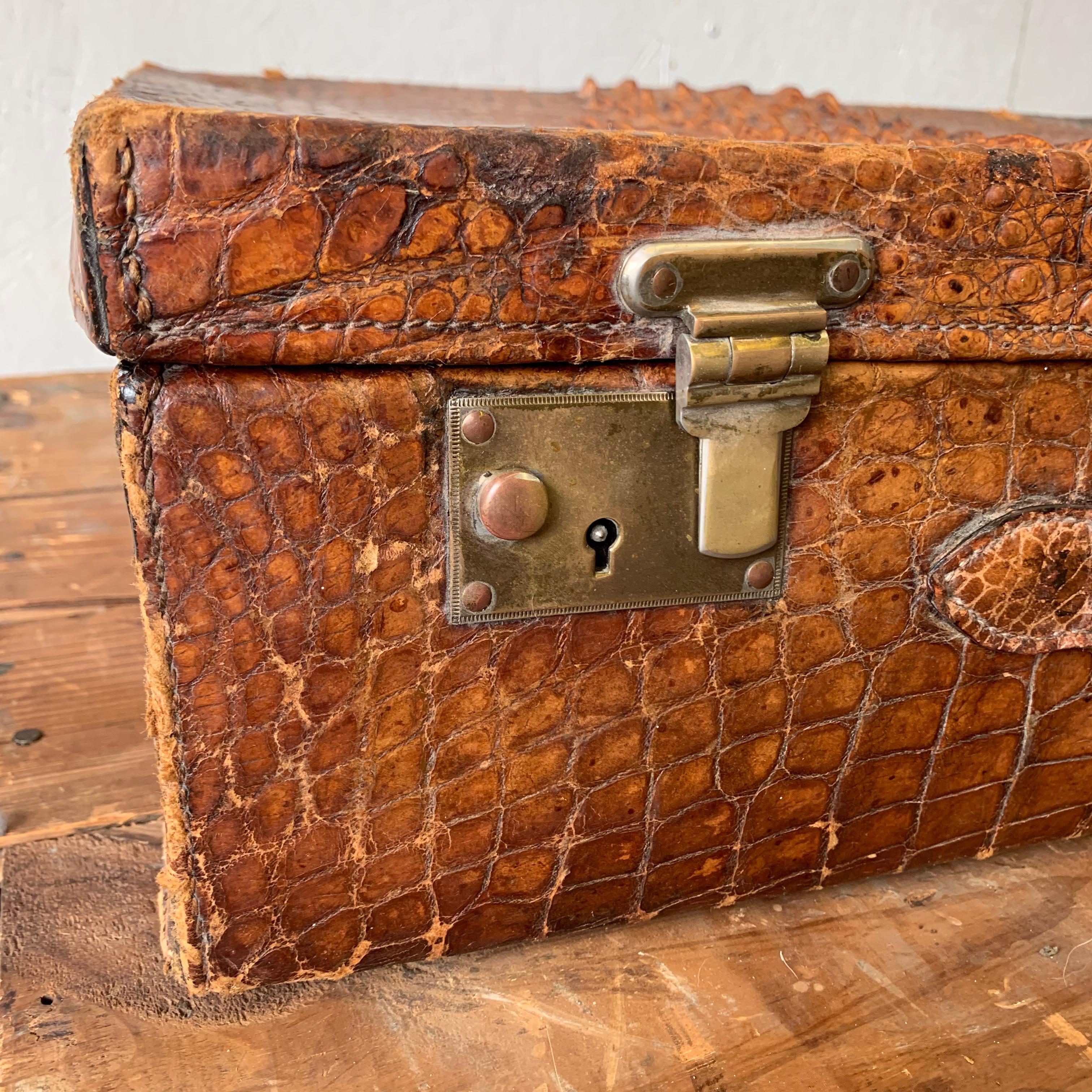 Vintage English Edwardian Crocodile Suitcase With Bevelled Vanity Mirror 6