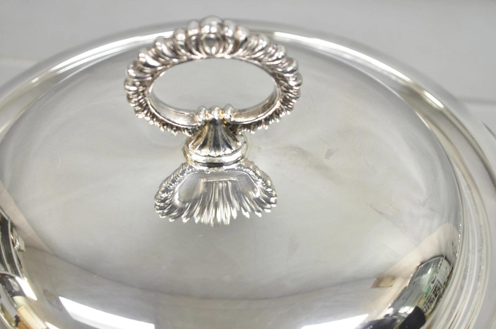 20ième siècle Vintage English Edwardian Silver Plated Covered Serving Dish By W&S Blackinton en vente