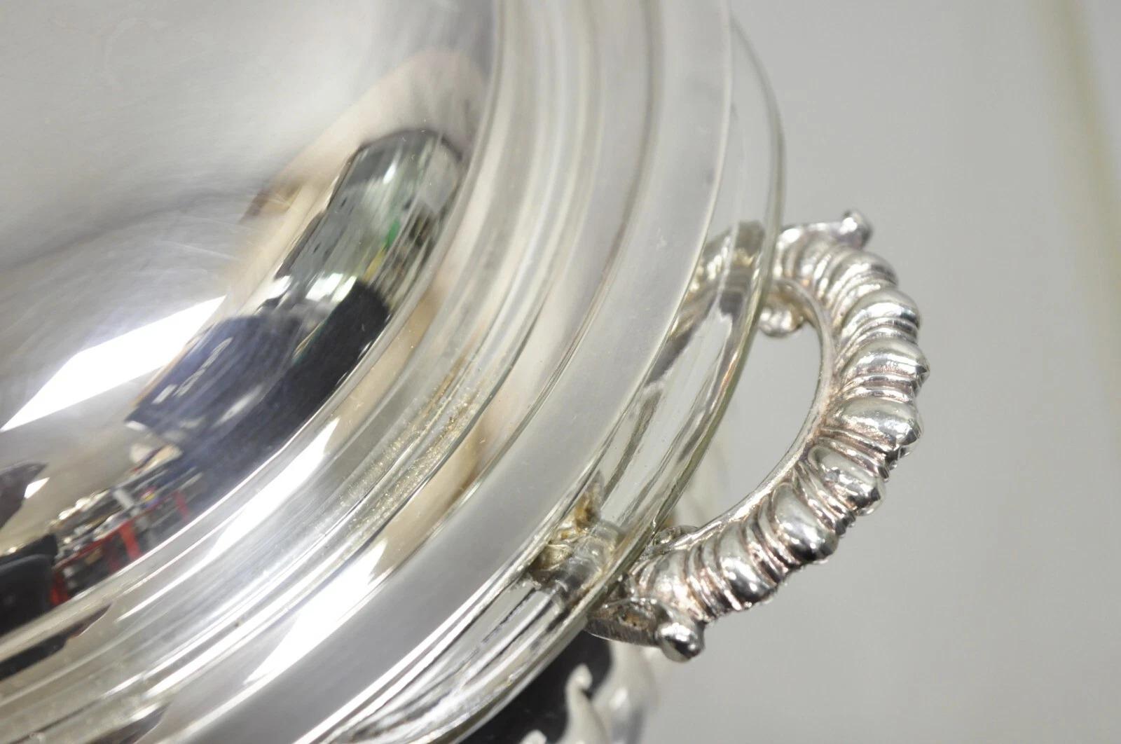 Plaqué argent Vintage English Edwardian Silver Plated Covered Serving Dish By W&S Blackinton en vente