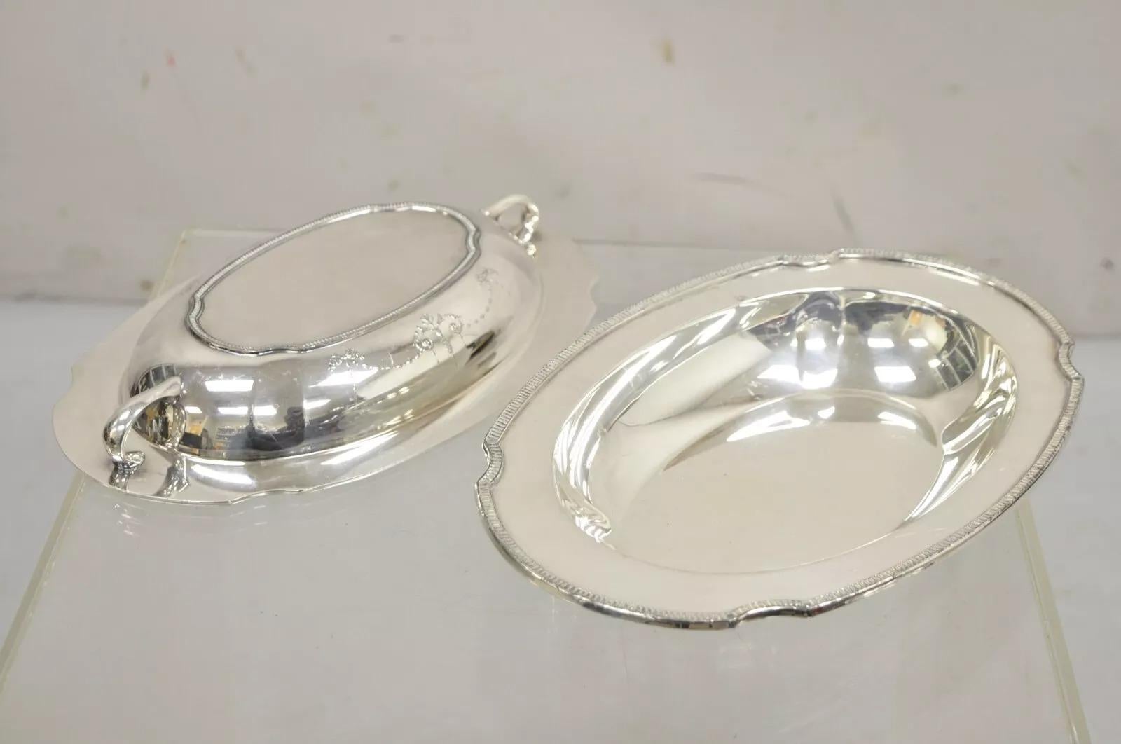 Plato para Verduras con Cubierta y Cortinas de la Época Eduardiana Inglesa de la Plata Chapado en plata en venta