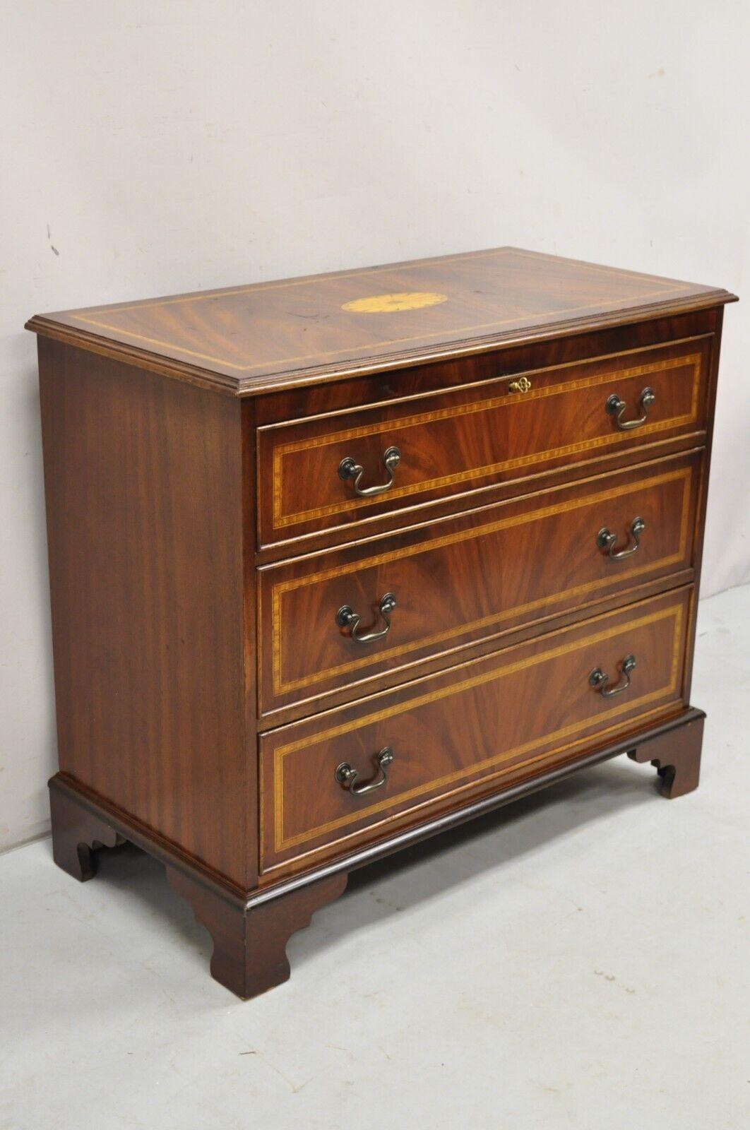 Vintage English Edwardian Style Mahogany Pinwheel Inlay 3 Drawer Dresser Chest In Good Condition For Sale In Philadelphia, PA