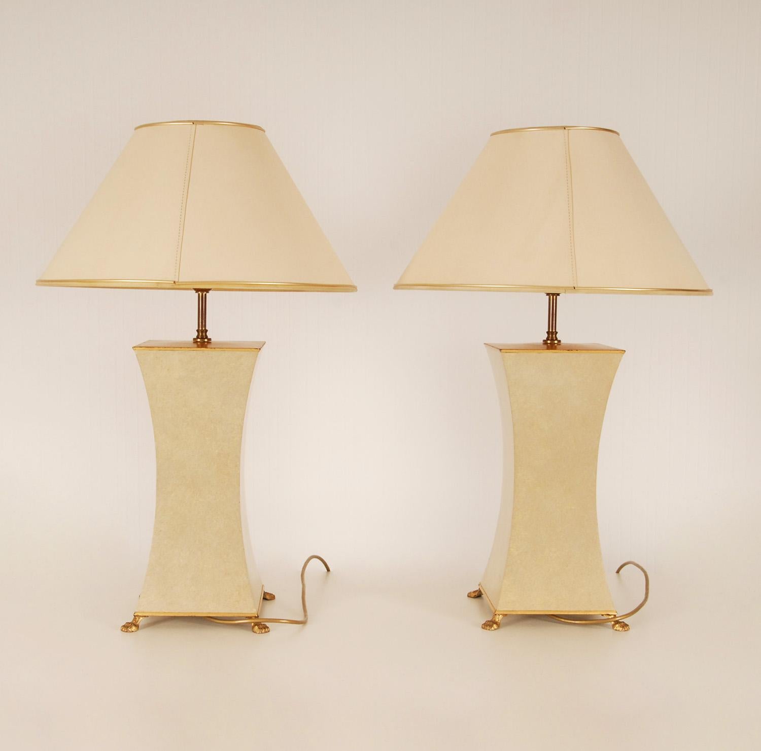 Contemporary Vintage English French Country Style off White and Green Floral Table Lamps