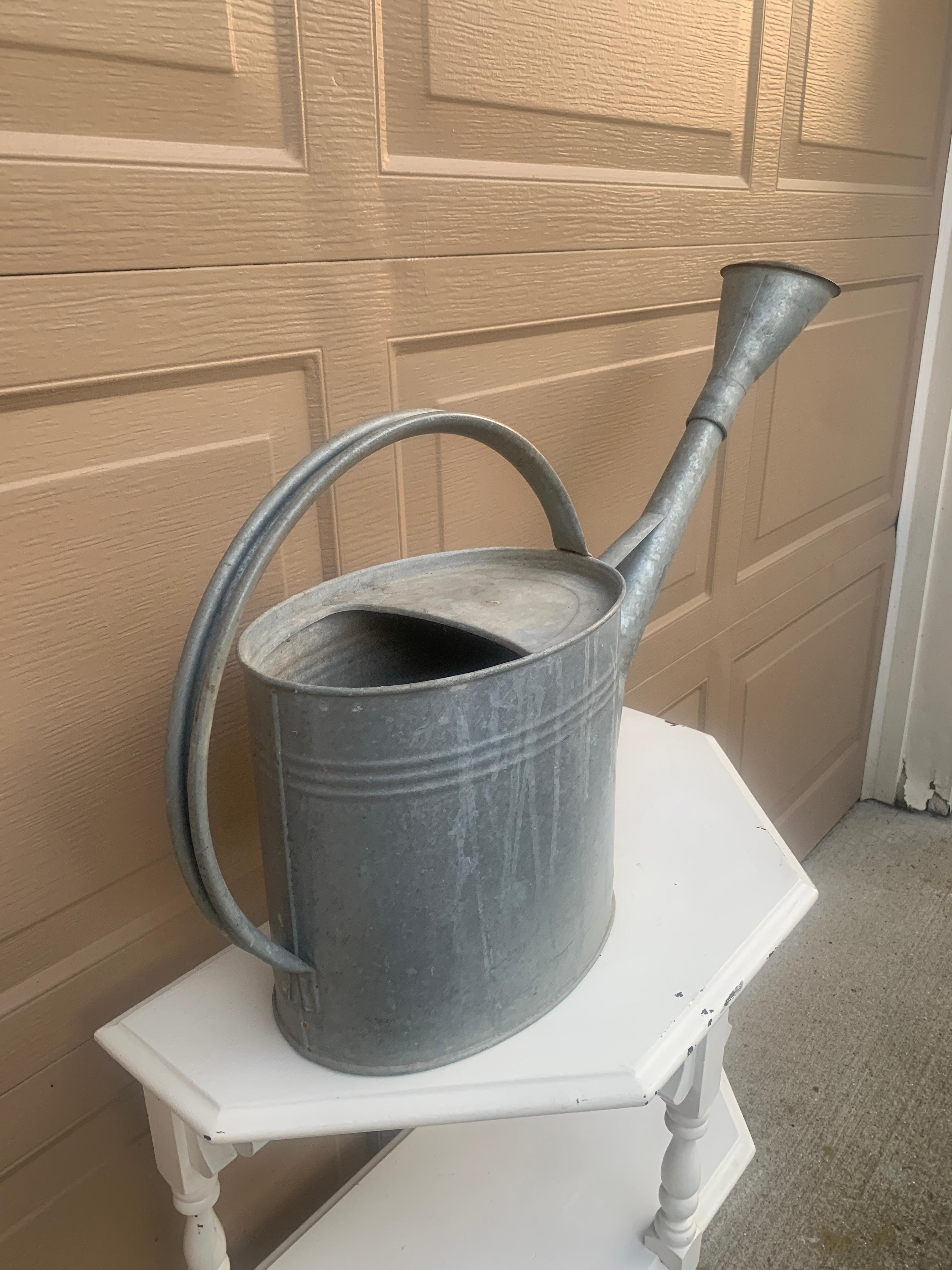 Regadera inglesa vintage de acero galvanizado y cobre para jardín, circa años 60 en venta 4