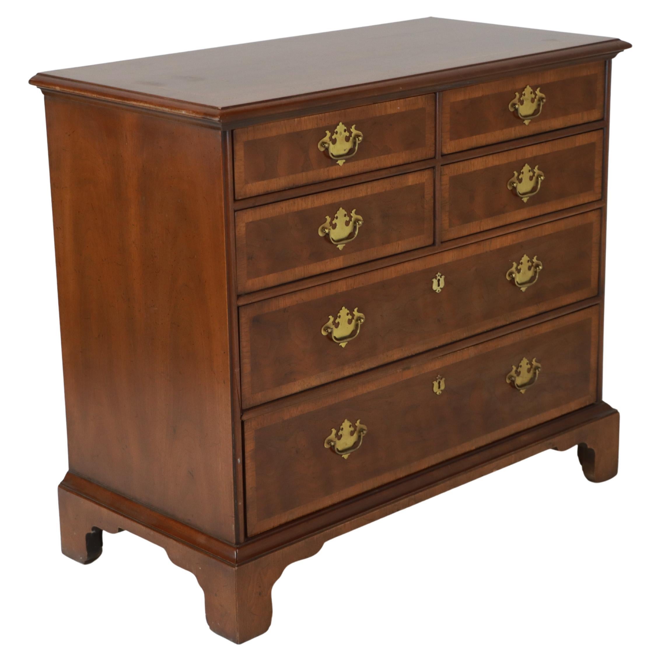 Vintage English George III Style Chest of Drawers For Sale