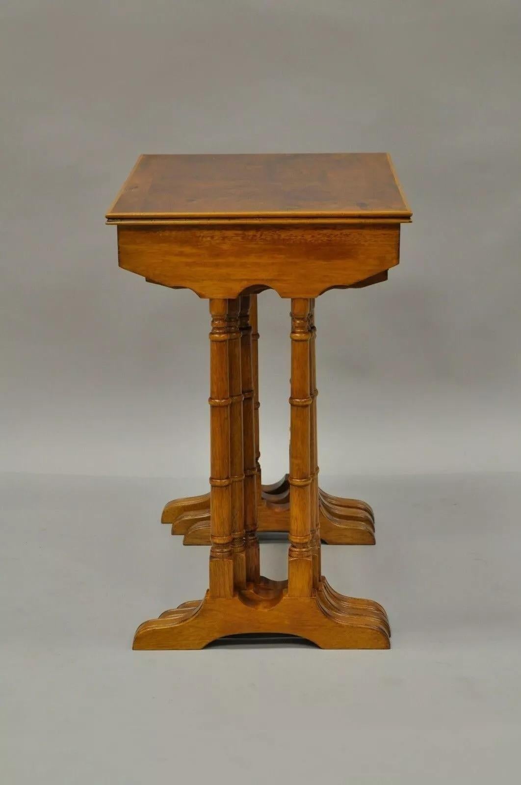 Englische Beistelltische aus Eibenholz im georgianischen Vintage-Stil aus Kunstbambus in Eibenholz, 3er-Set im Angebot 1