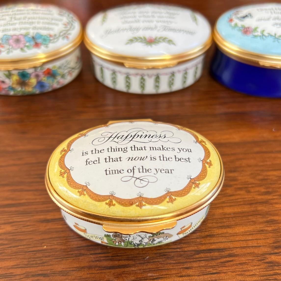 Englische Halcyon Days Emaille-Schachteln mit Sentimental Quotes, Blumendekor, Vintage im Angebot 4