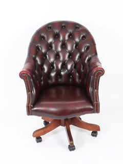 Vintage English Hand Made Leather Directors Desk Chair 20th Century