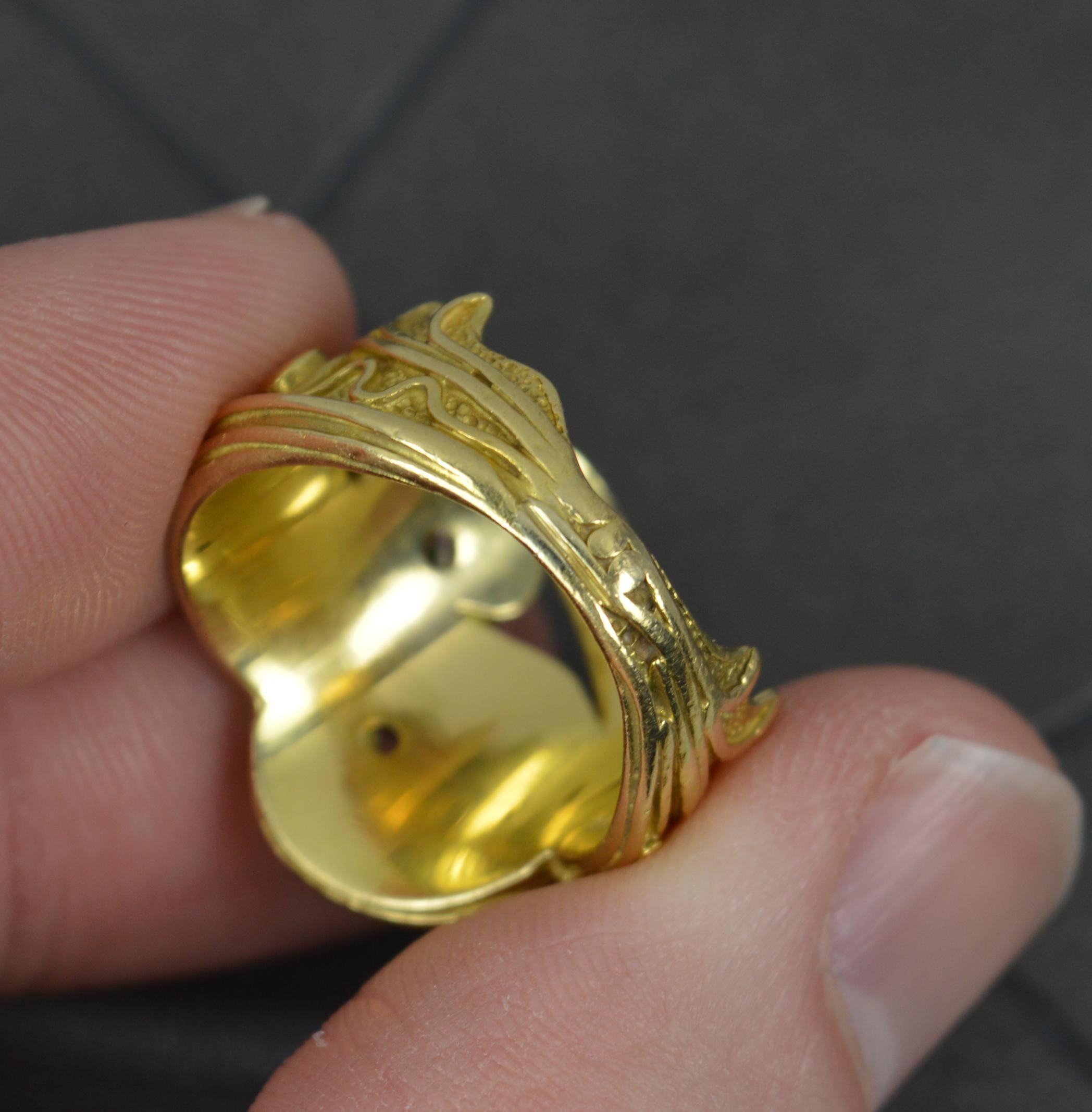 Englischer handgefertigter Vintage-Diamantring aus 18 Karat Gold mit Vs im Zustand „Hervorragend“ in St Helens, GB