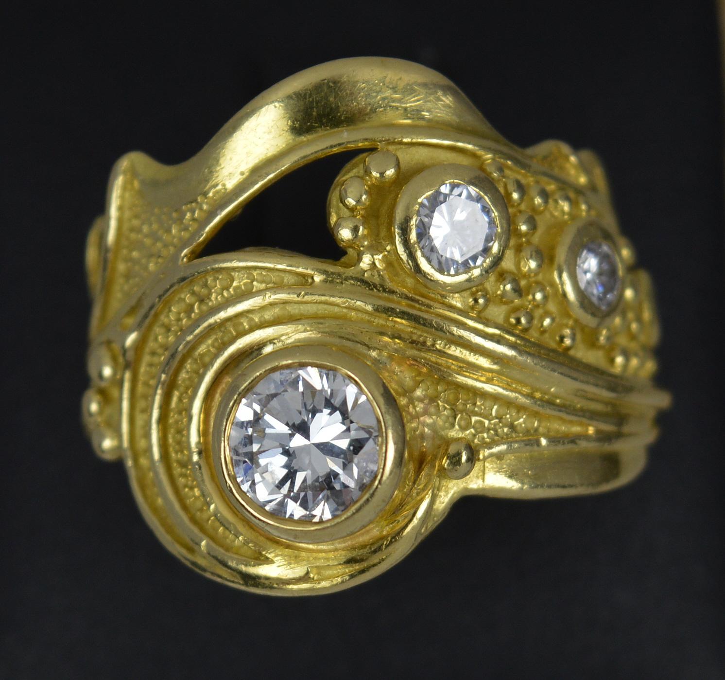 Englischer handgefertigter Vintage-Diamantring aus 18 Karat Gold mit Vs 1