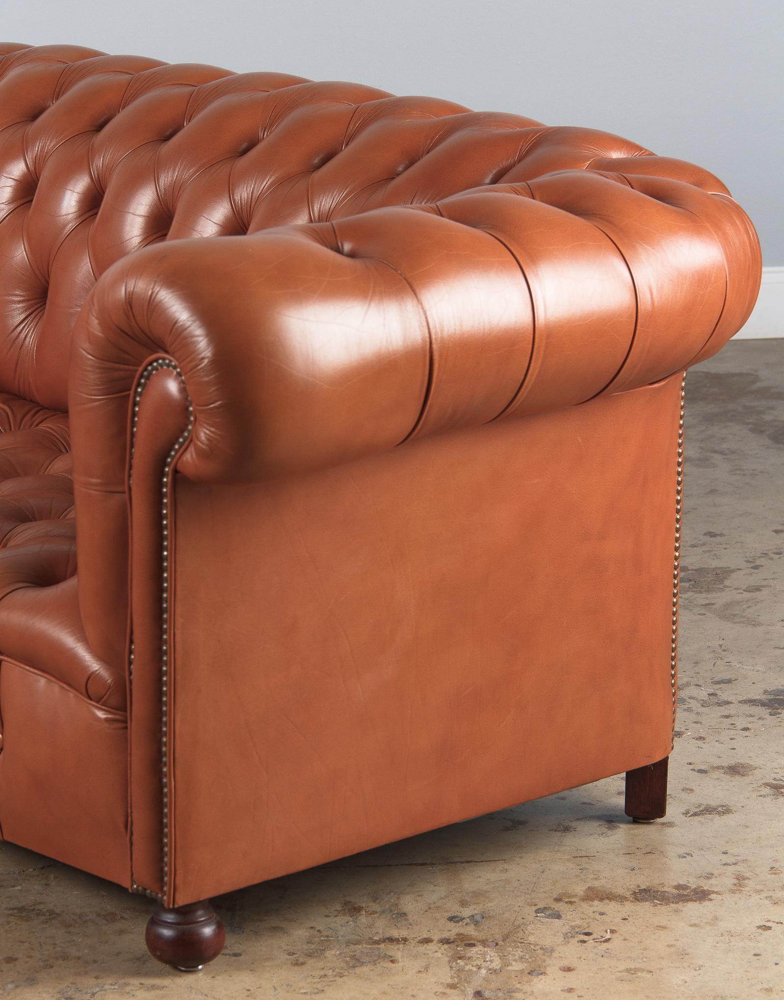 Englisches Chesterfield-Sofa aus Leder:: 1960er Jahre 12
