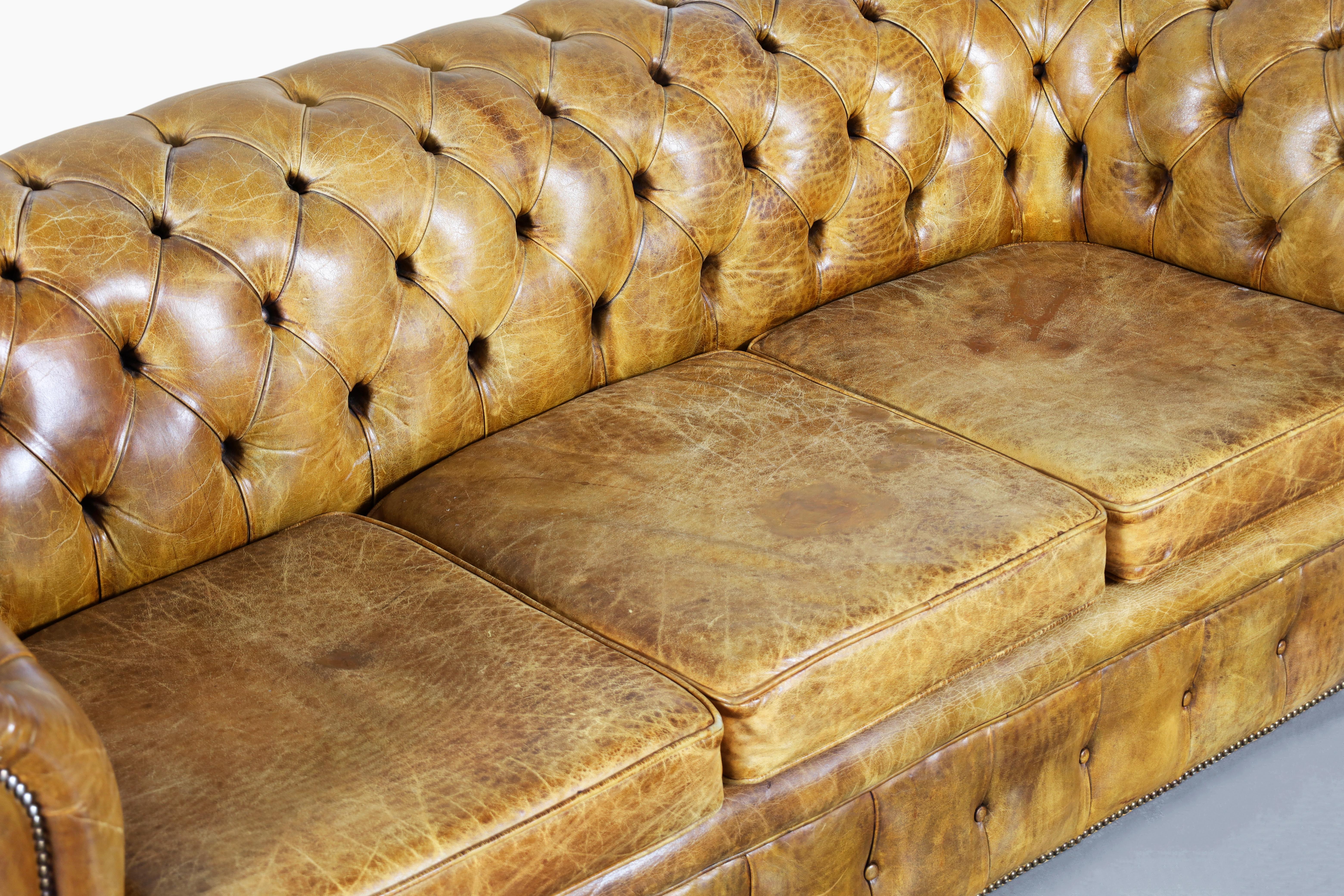 Vintage English Leather Chesterfield Sofa For Sale at 1stDibs