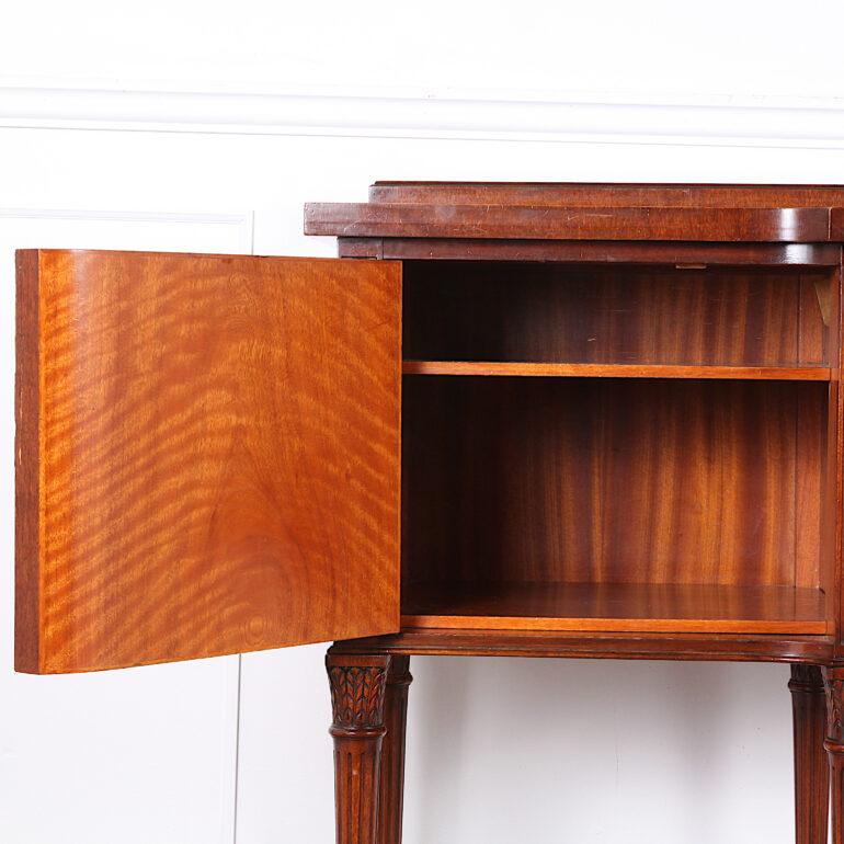 Vintage English-Made Sheraton Style Mahogany Sideboard 1