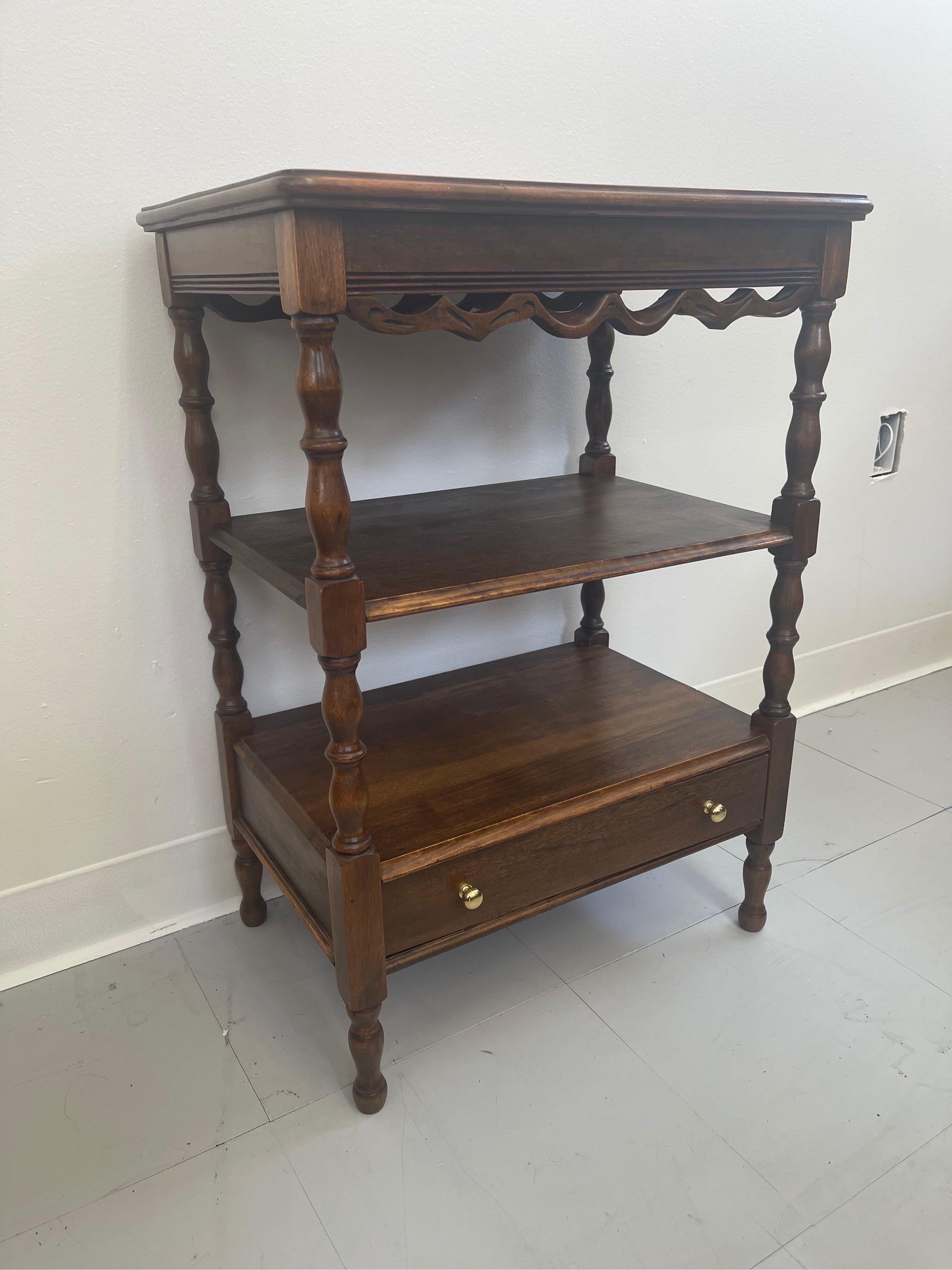 Vintage English Mahogany Side Table with Dovetailed Drawers In Good Condition In Seattle, WA
