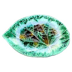 Vintage English Majolica Leaf Plate