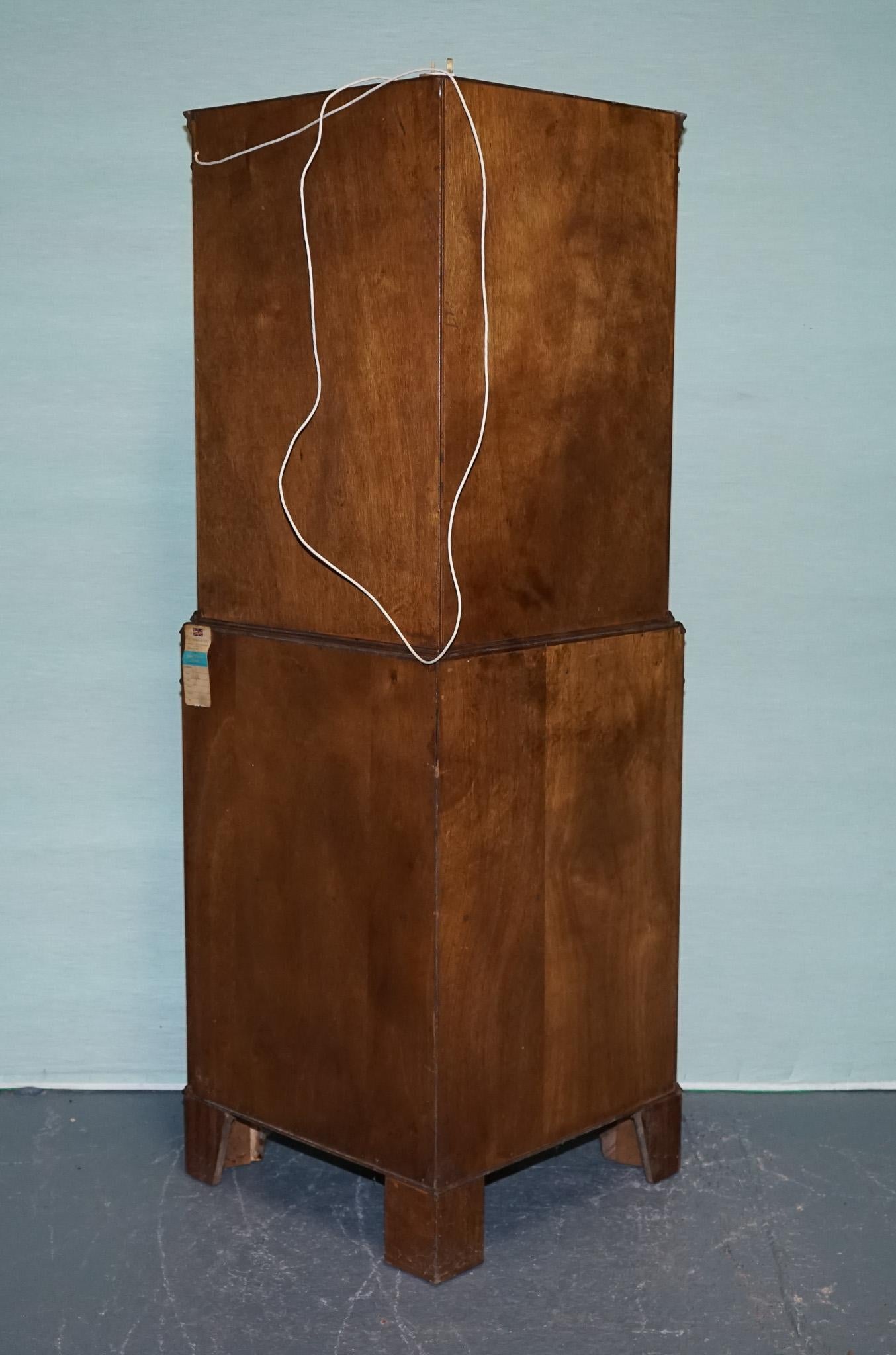 VINTAGE ANGLAIS N. NORMAN LTD CABINET D'ANGLE EN BOIS DUR en vente 1
