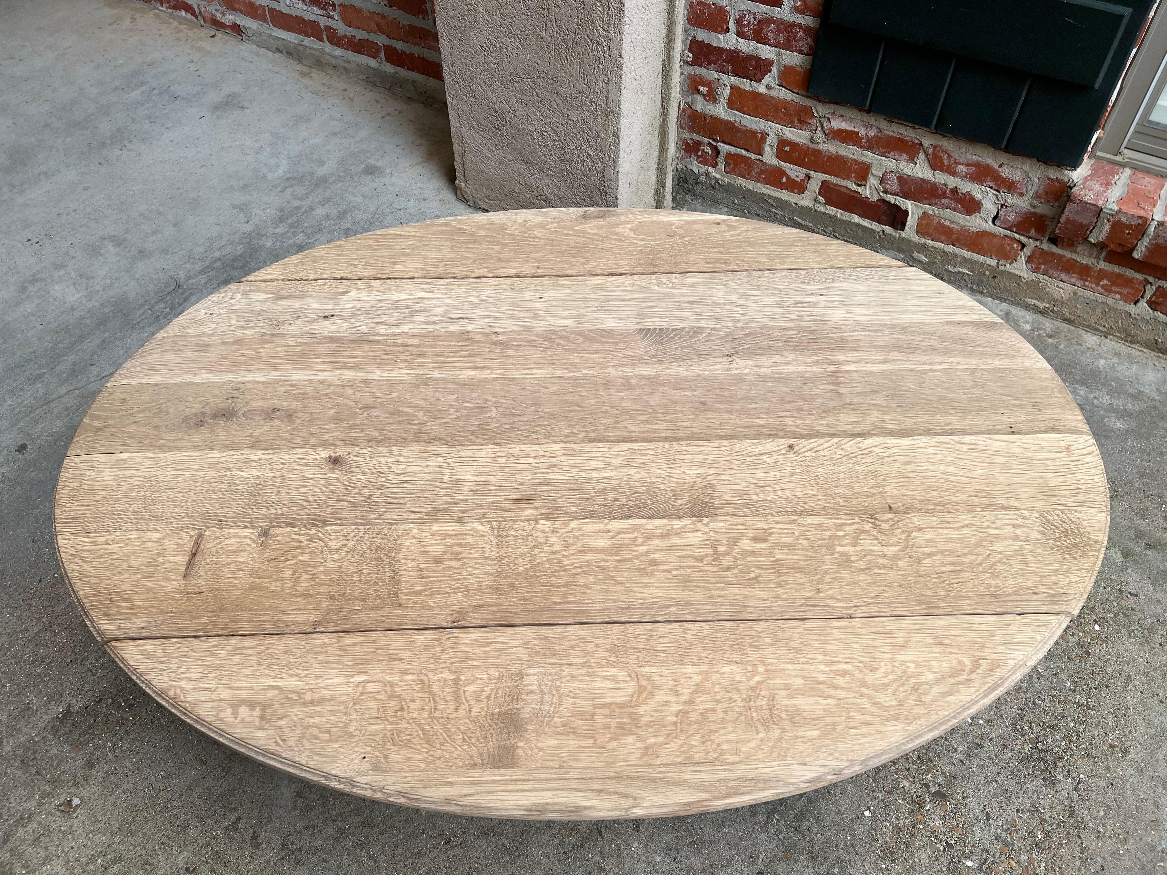 Vintage English Oak Bleached Coffee Table Slender Drop Leaf Wake Style Oval In Good Condition In Shreveport, LA