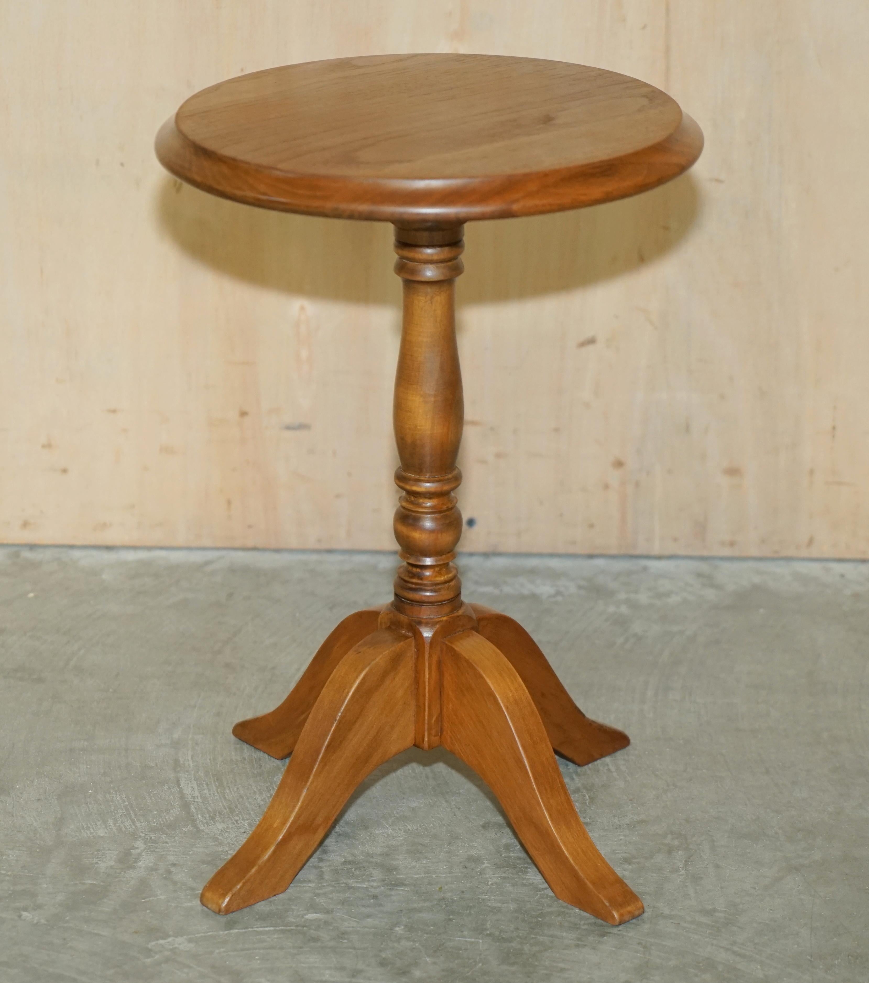 Victorian Vintage English Oak Tripod Side End Lamp Wine Table Lovely Patina to the Top For Sale