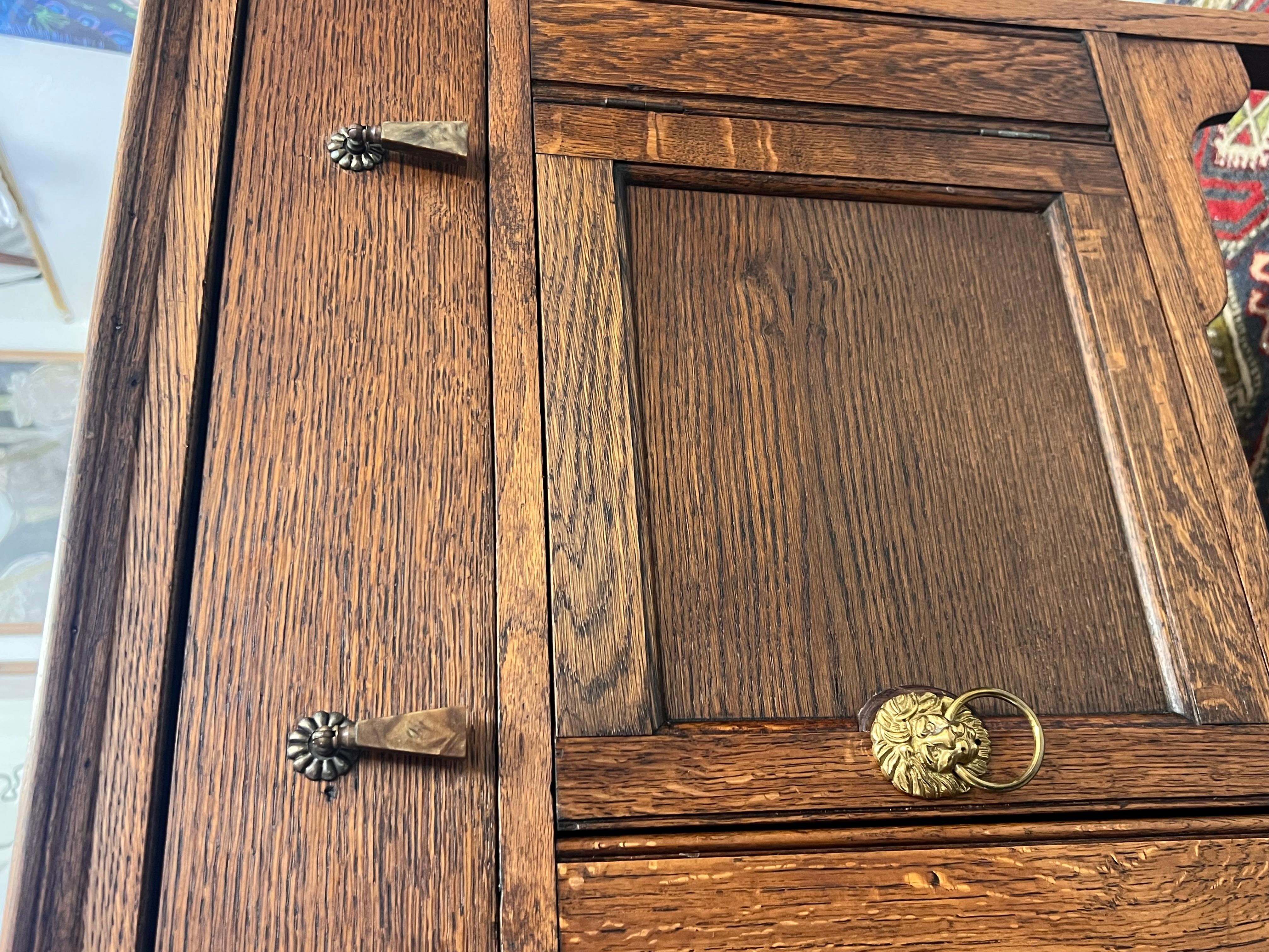 Vintage English Oak Wood Cabinet with Arts and Crafts and Mission Design Element For Sale 3