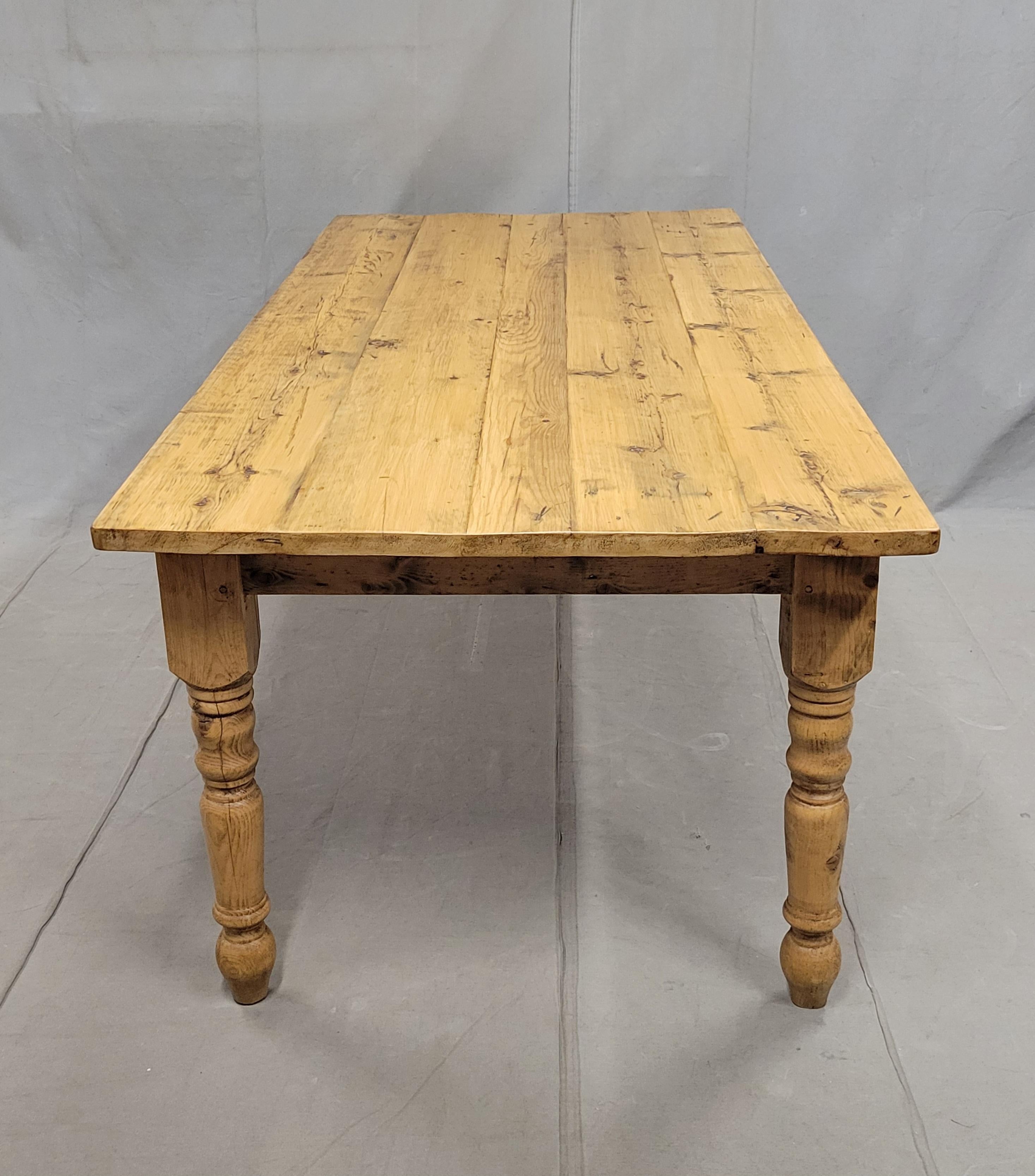Vintage English Pine Rustic Farmhouse Table For Sale 6