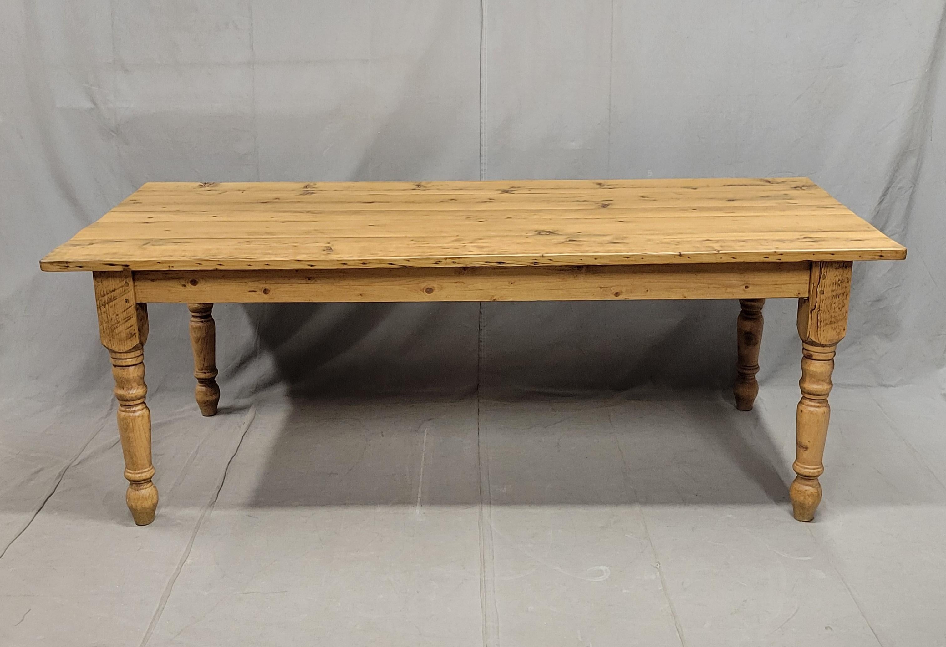 Vintage English Pine Rustic Farmhouse Table For Sale 7