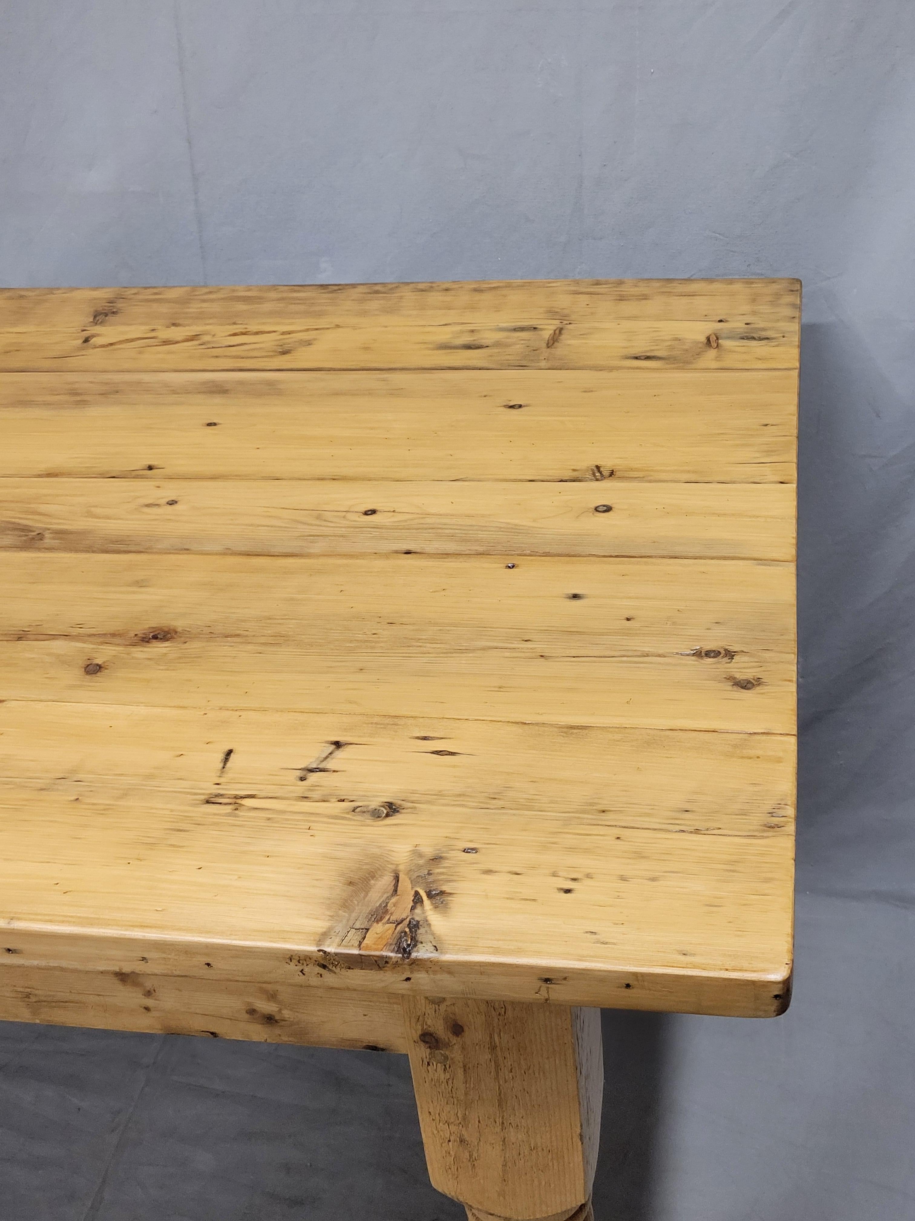 Vintage English Pine Rustic Farmhouse Table In Good Condition For Sale In Centennial, CO