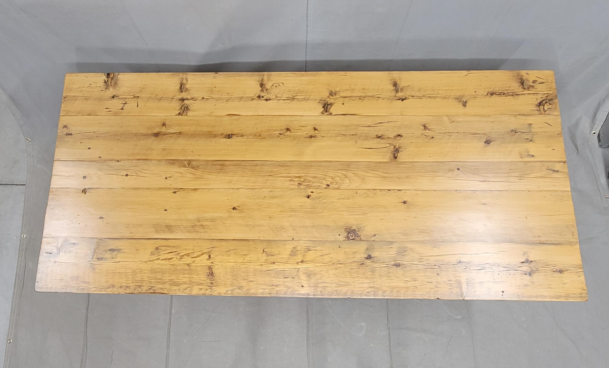 Vintage English Pine Rustic Farmhouse Table For Sale 1
