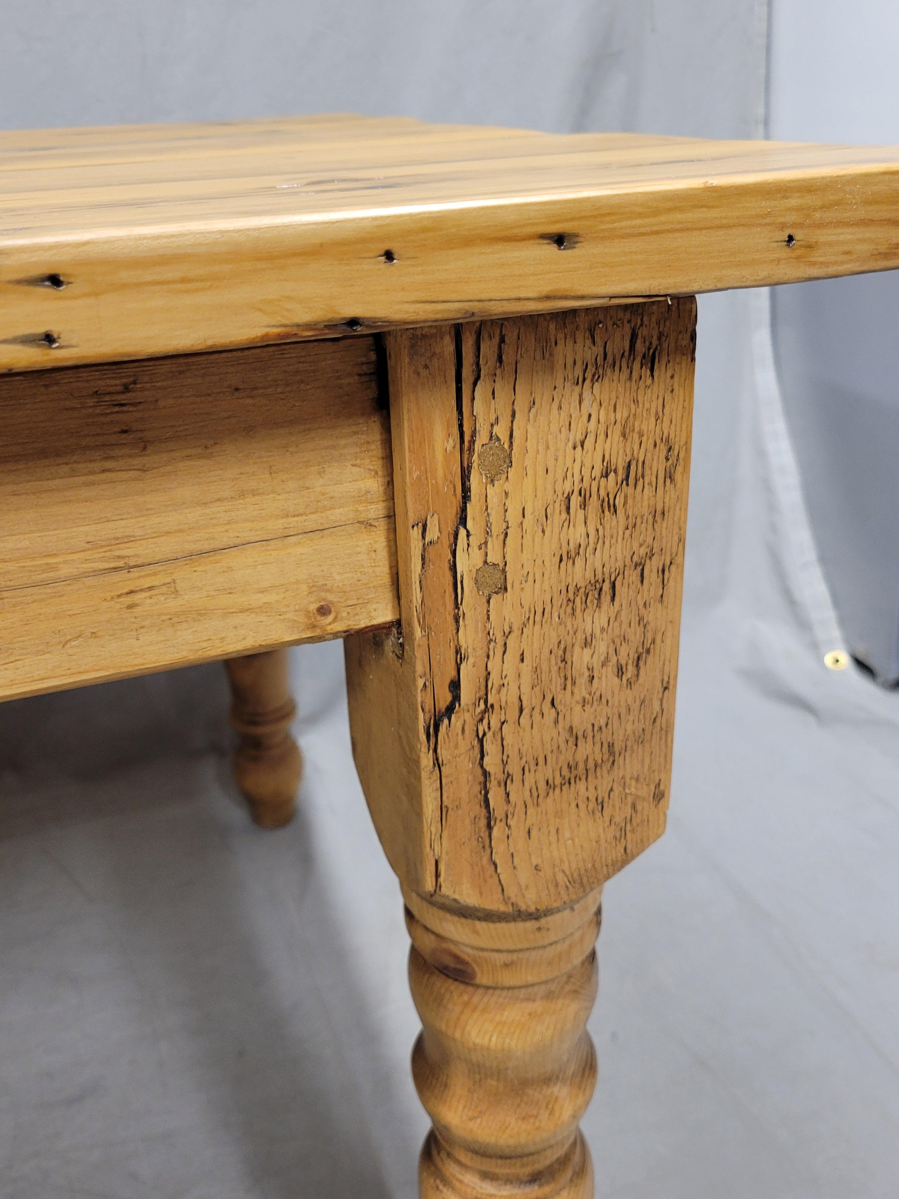 Vintage English Pine Rustic Farmhouse Table For Sale 2